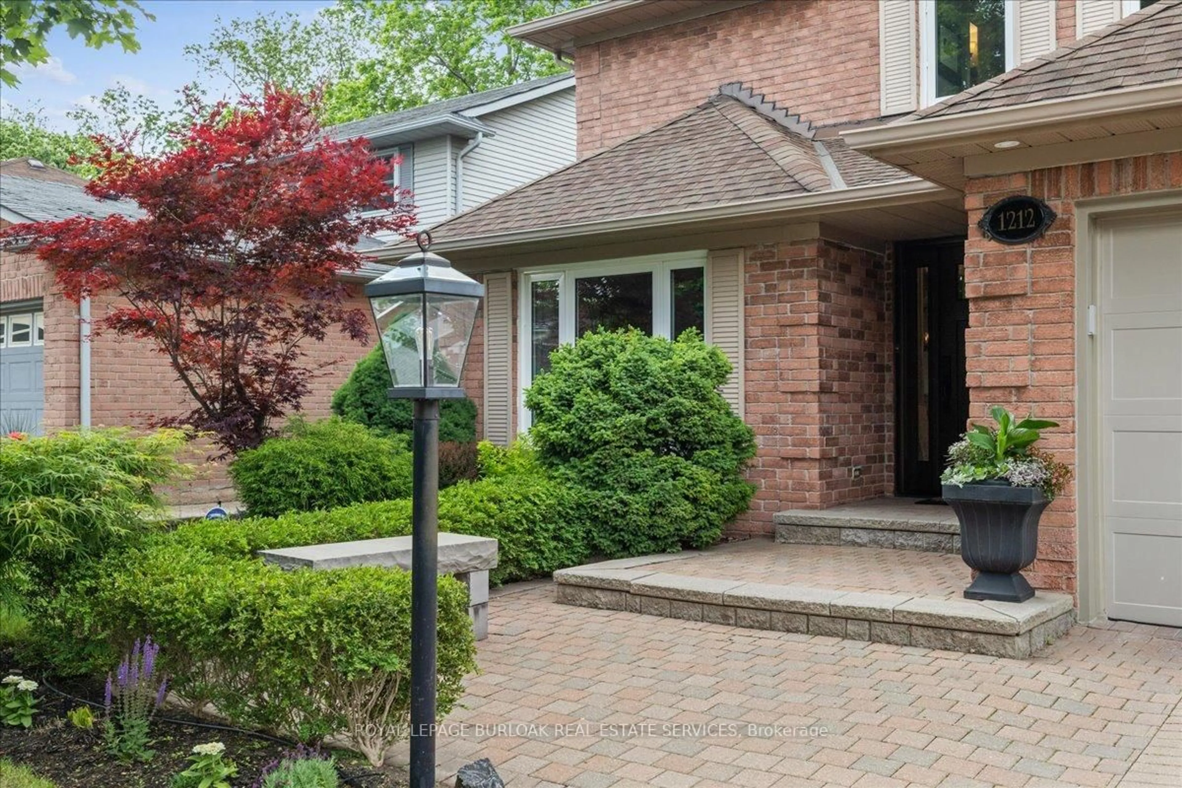 Home with brick exterior material, street for 1212 Hammond St, Burlington Ontario L7S 2A4