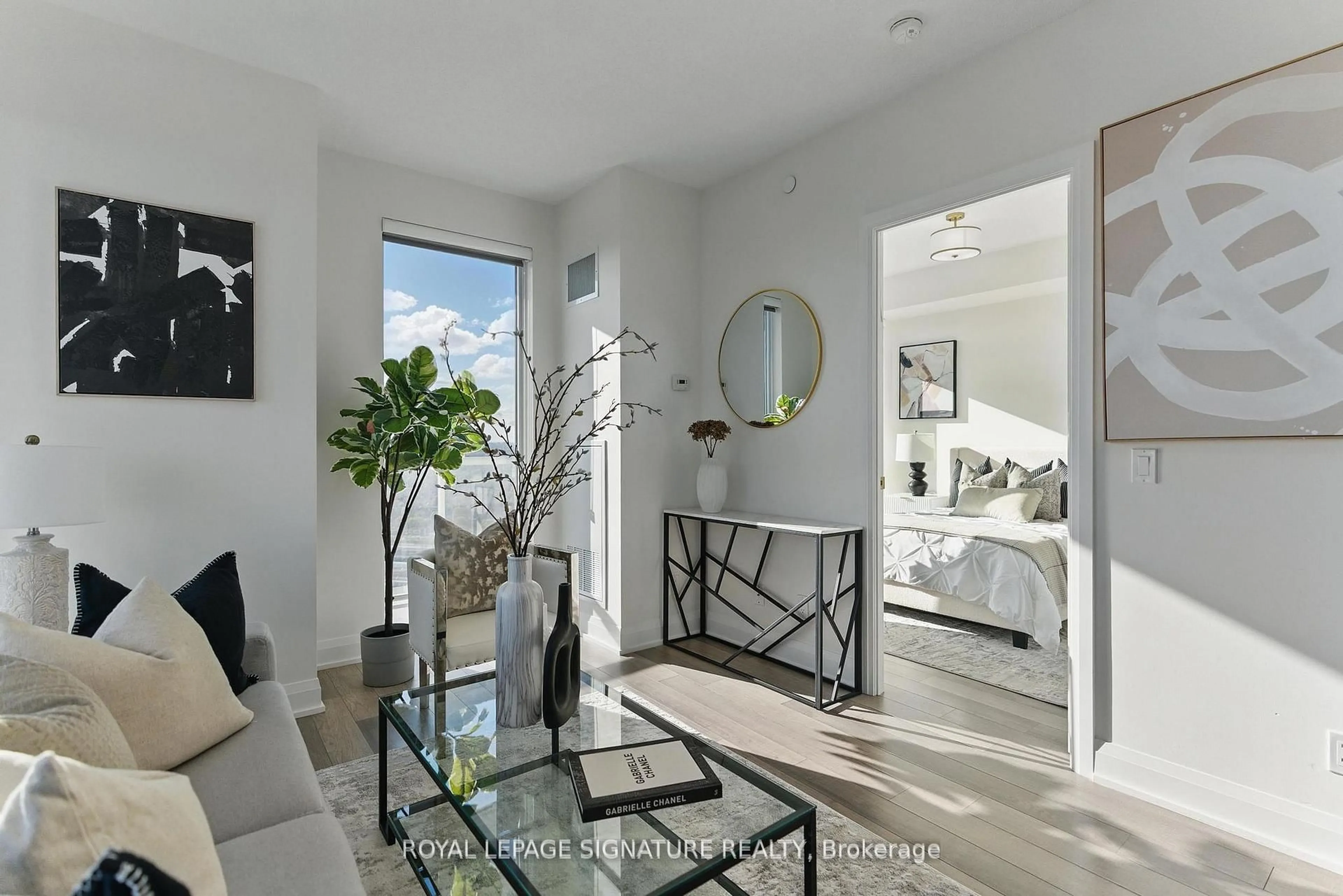 Indoor entryway for 56 Annie Craig Dr #4104, Toronto Ontario M8V 0C5