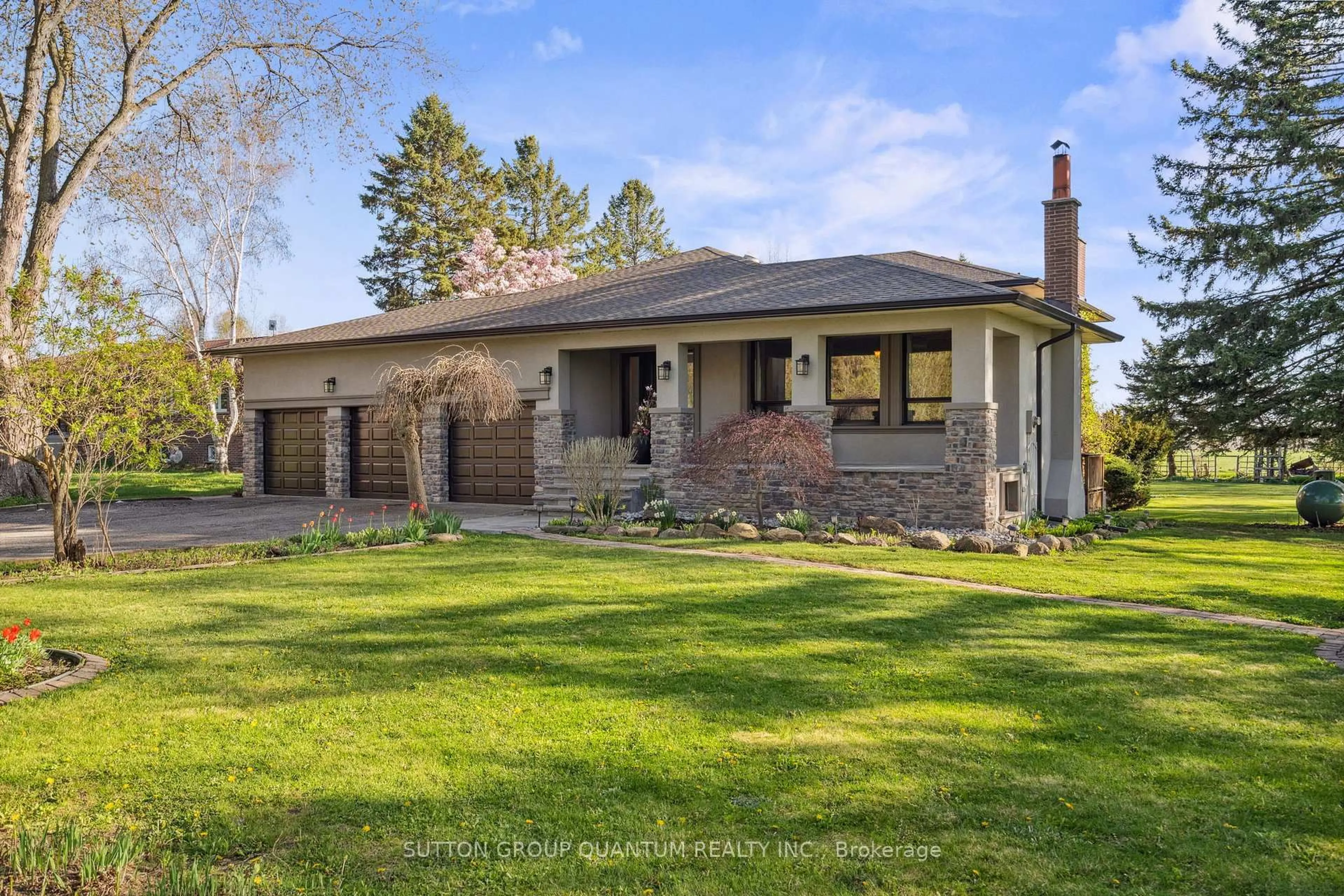 Home with brick exterior material, unknown for 14432 Innis Lake Rd, Caledon Ontario L7C 2Y7