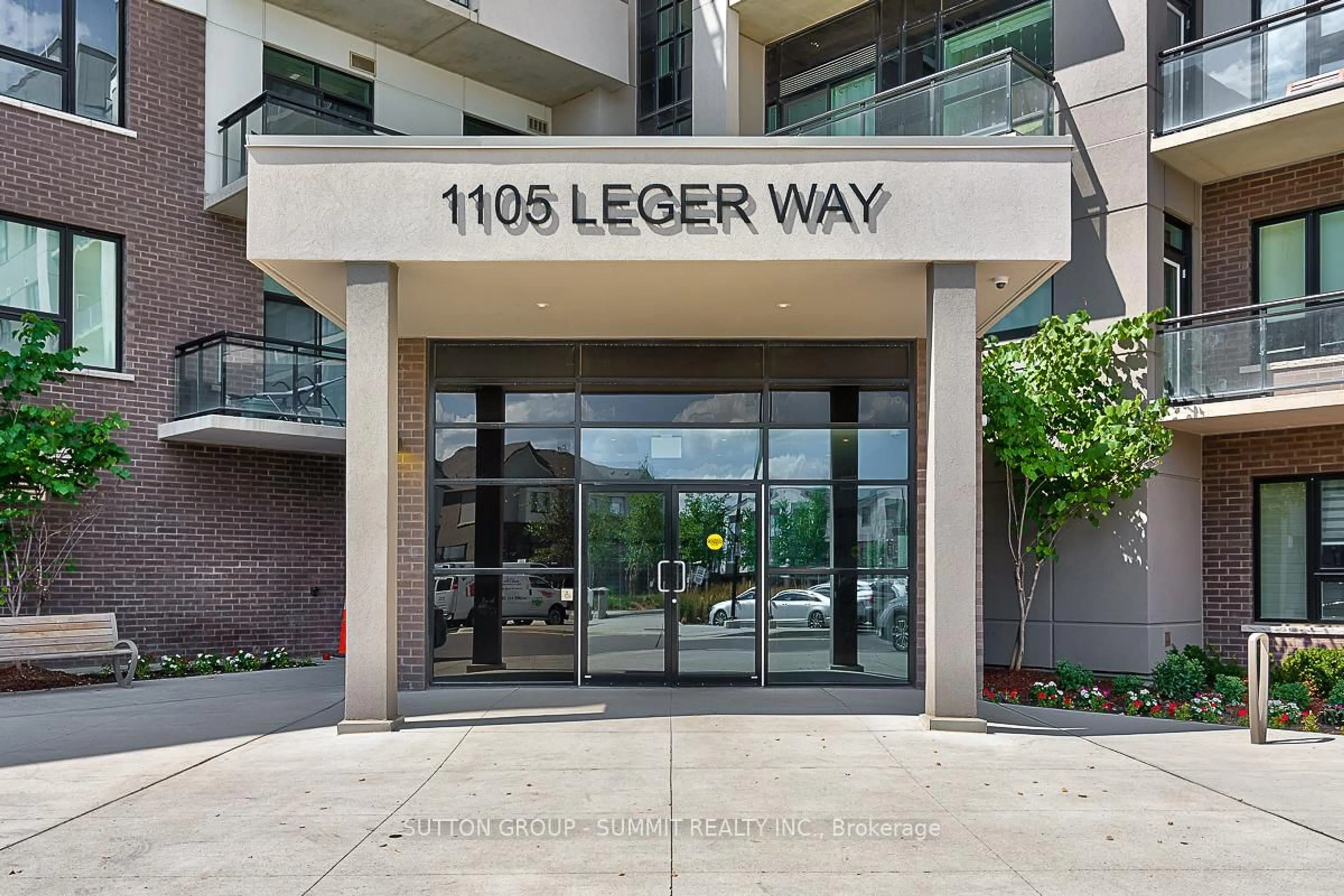 Indoor foyer for 1105 Leger Way #236, Milton Ontario L9E 1K7