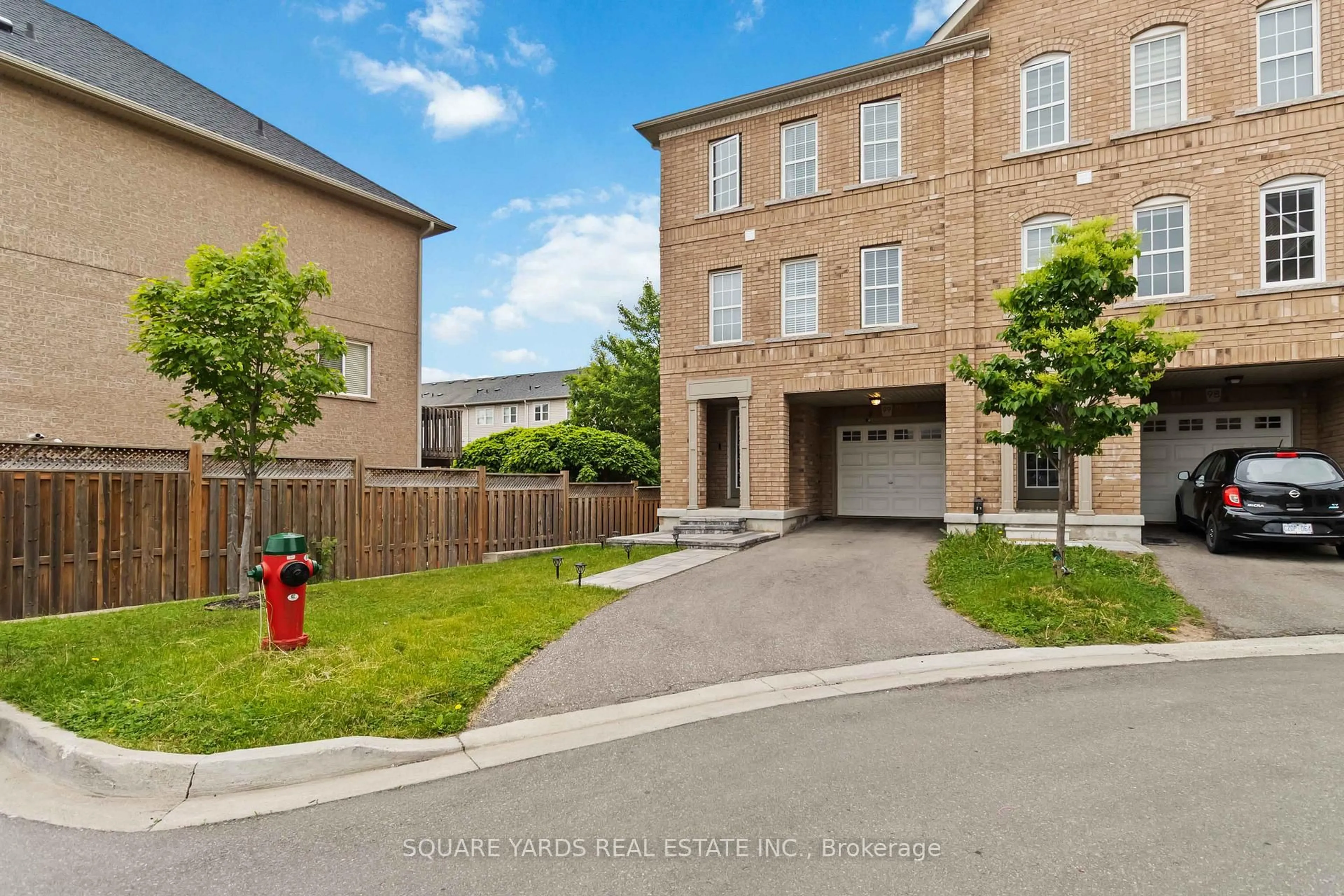 A pic from outside/outdoor area/front of a property/back of a property/a pic from drone, street for 2280 BARONWOOD Dr #99, Oakville Ontario L6M 0K4
