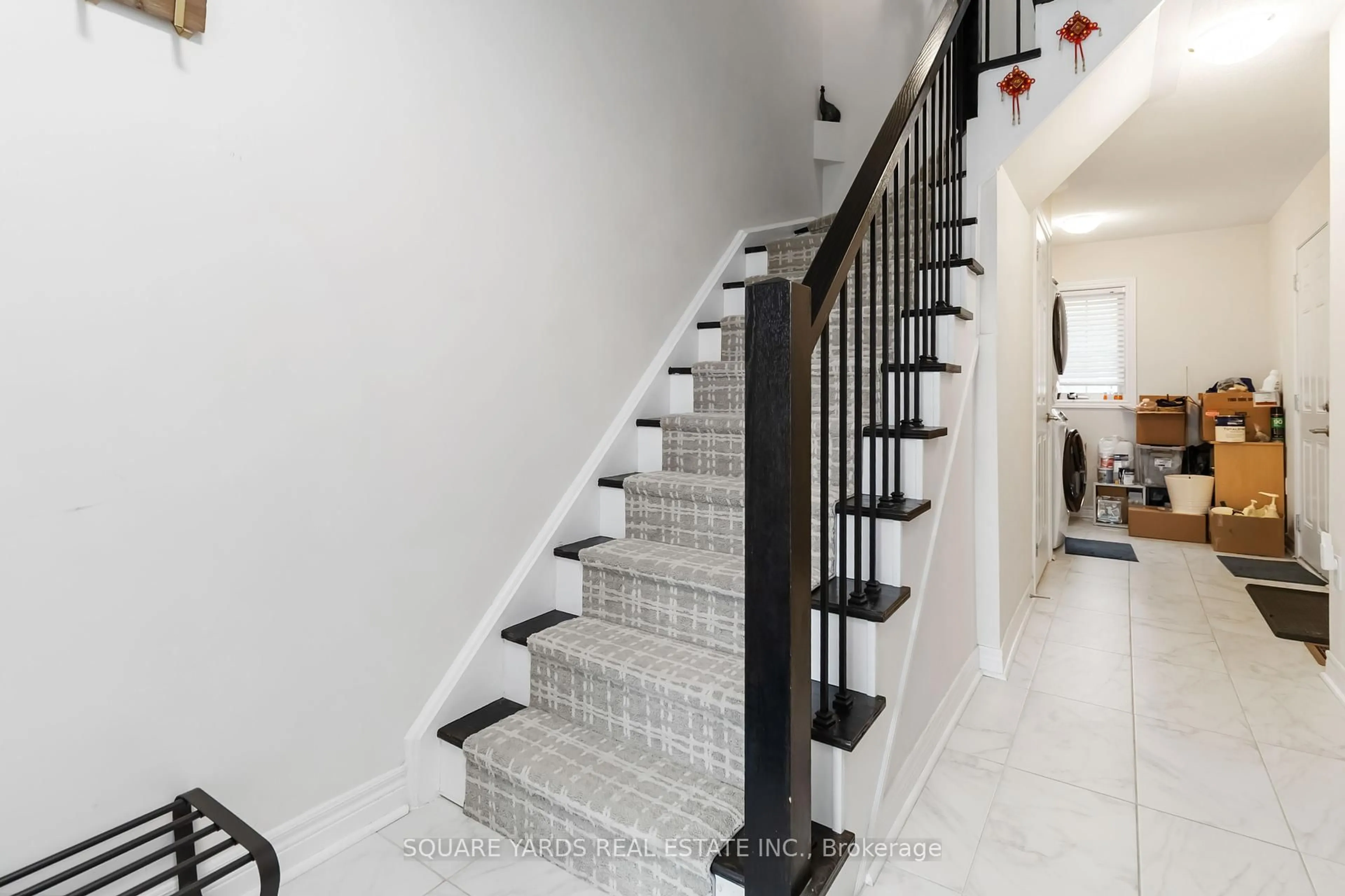 Stairs for 2280 BARONWOOD Dr #99, Oakville Ontario L6M 0K4