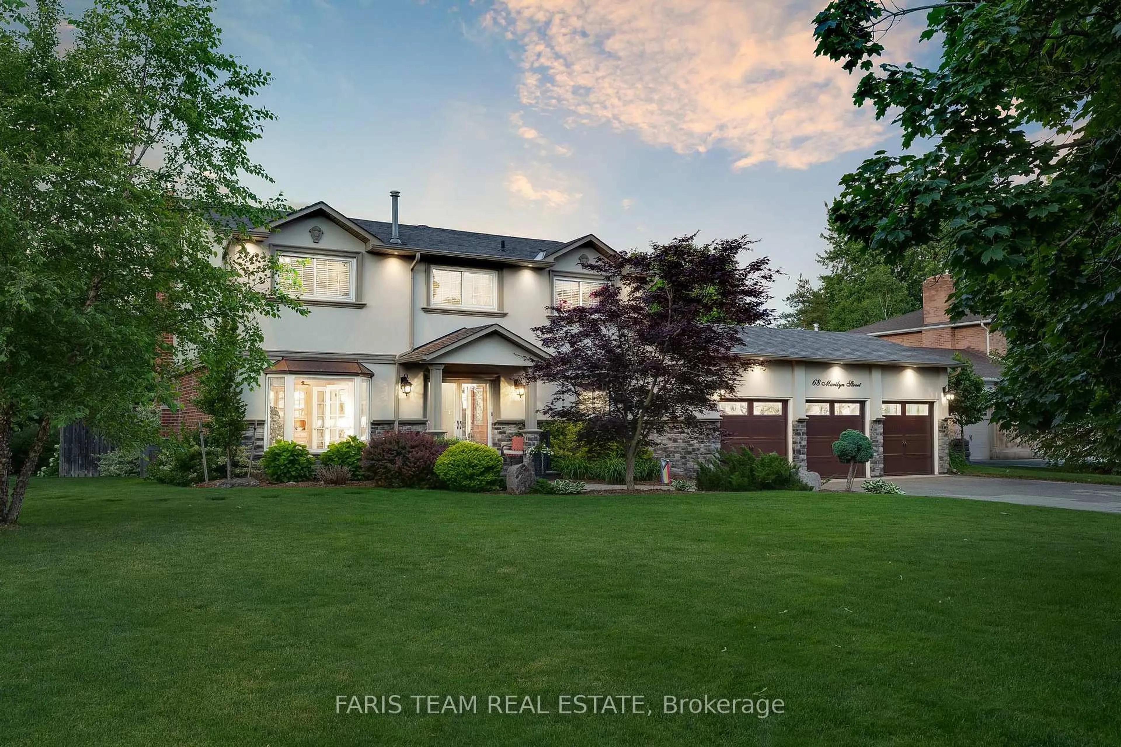 A pic from outside/outdoor area/front of a property/back of a property/a pic from drone, street for 68 Marilyn St, Caledon Ontario L7C 1H5