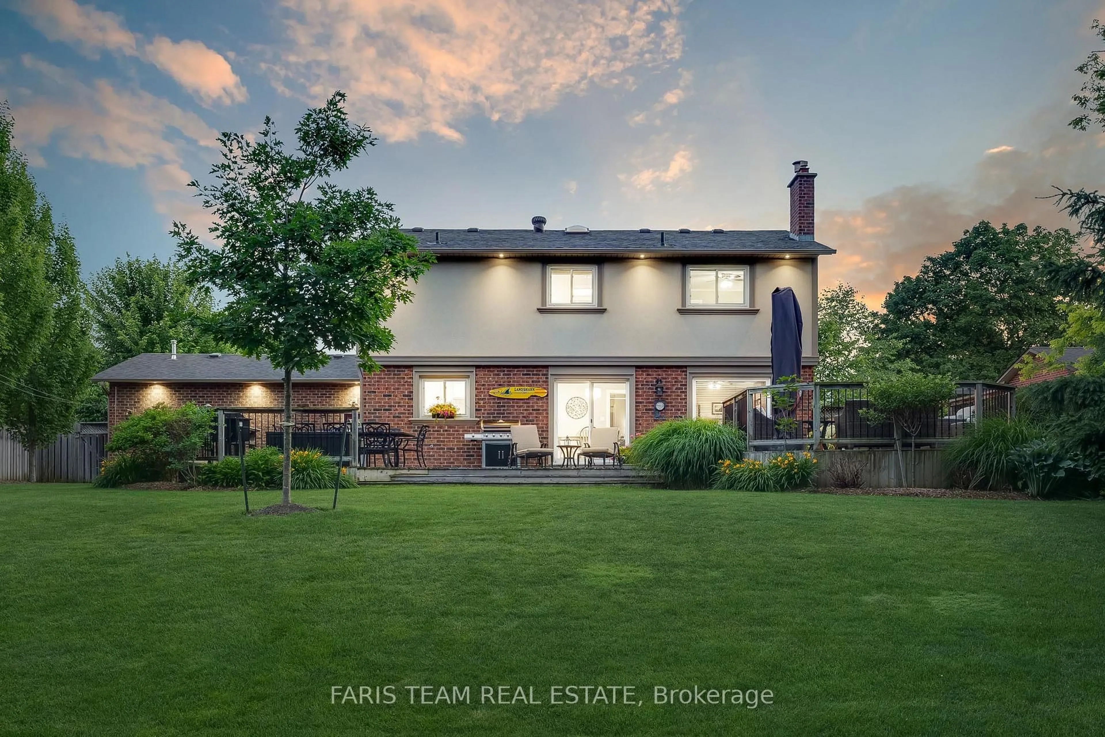 A pic from outside/outdoor area/front of a property/back of a property/a pic from drone, unknown for 68 Marilyn St, Caledon Ontario L7C 1H5