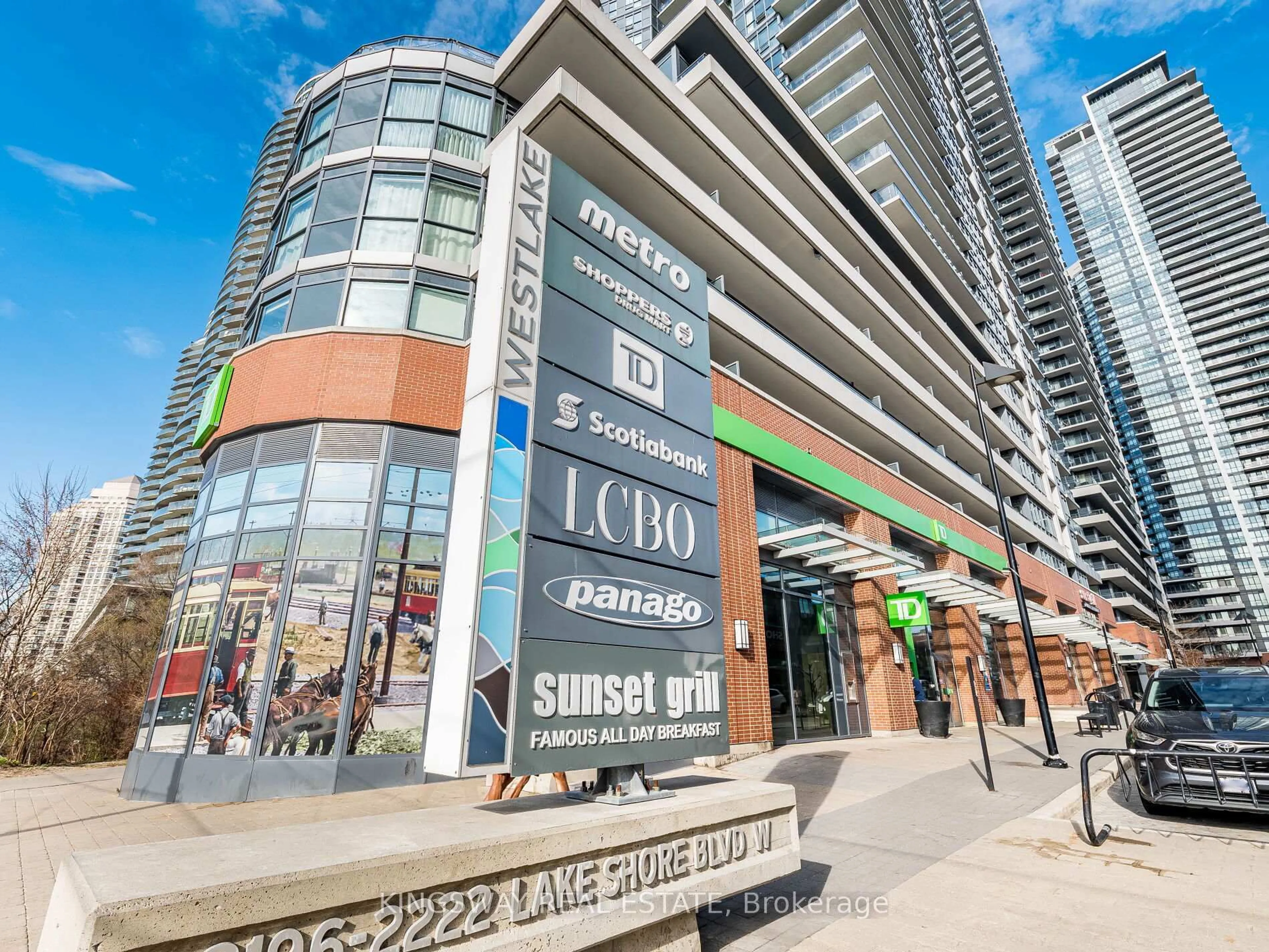 Indoor foyer for 2200 Lake Shore Blvd #3508, Toronto Ontario M8V 1A4