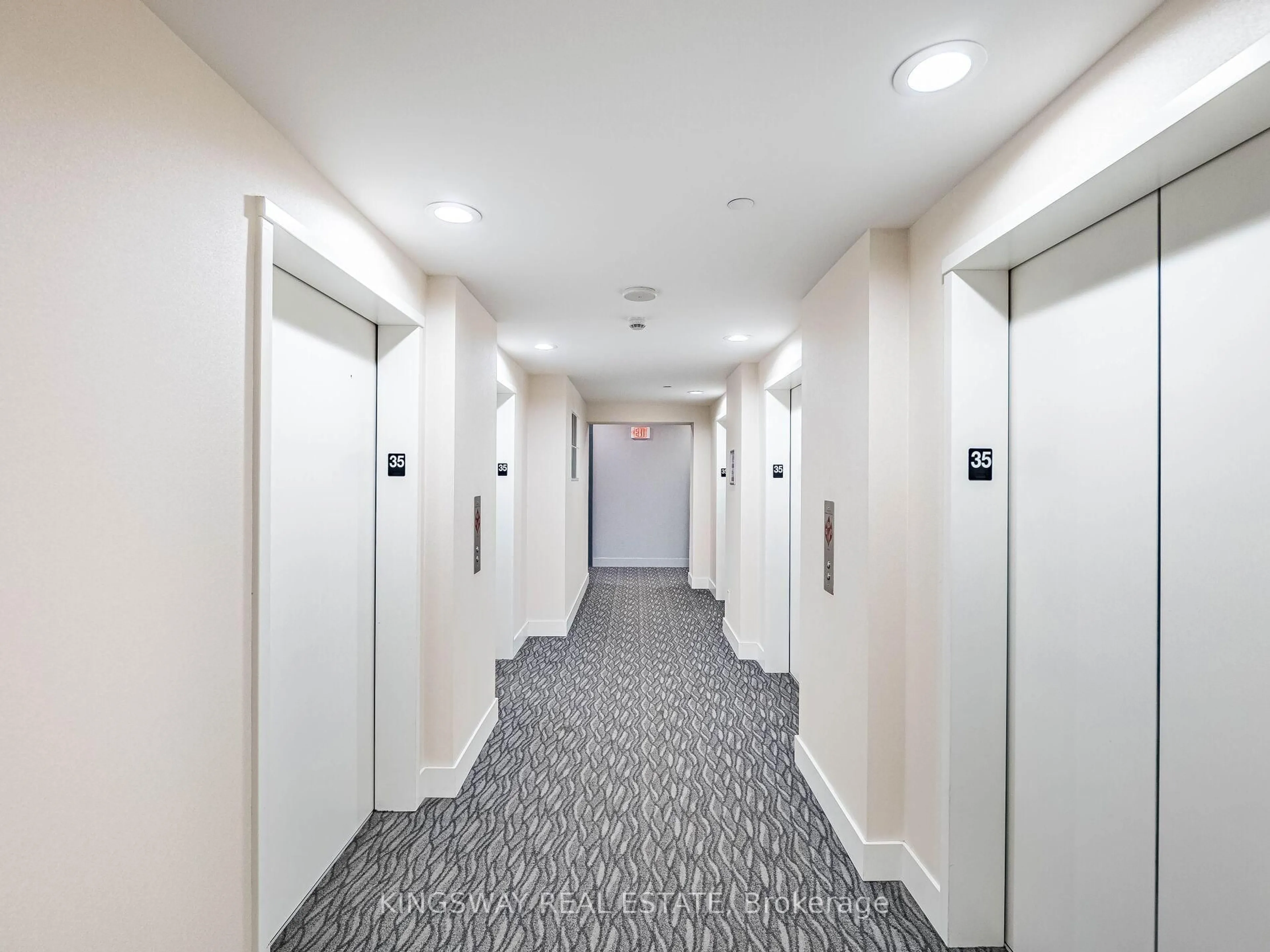 Indoor foyer for 2200 Lake Shore Blvd #3508, Toronto Ontario M8V 1A4