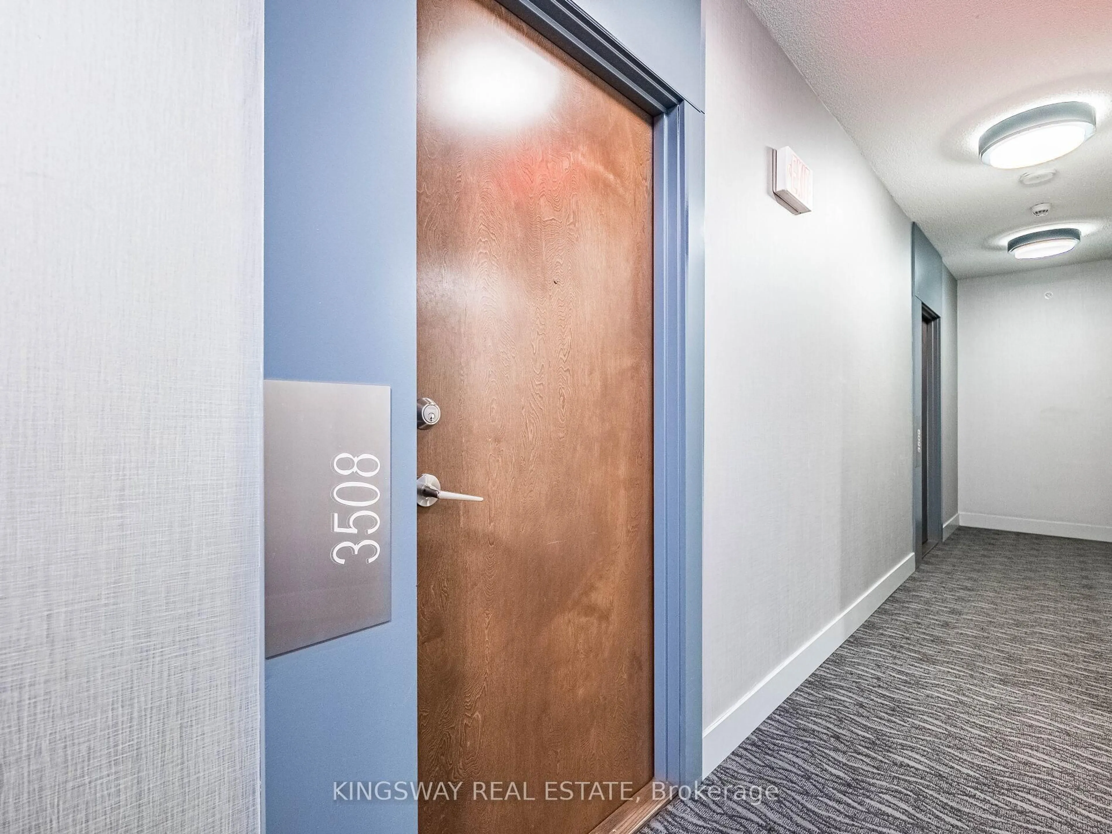 Indoor foyer for 2200 Lake Shore Blvd #3508, Toronto Ontario M8V 1A4