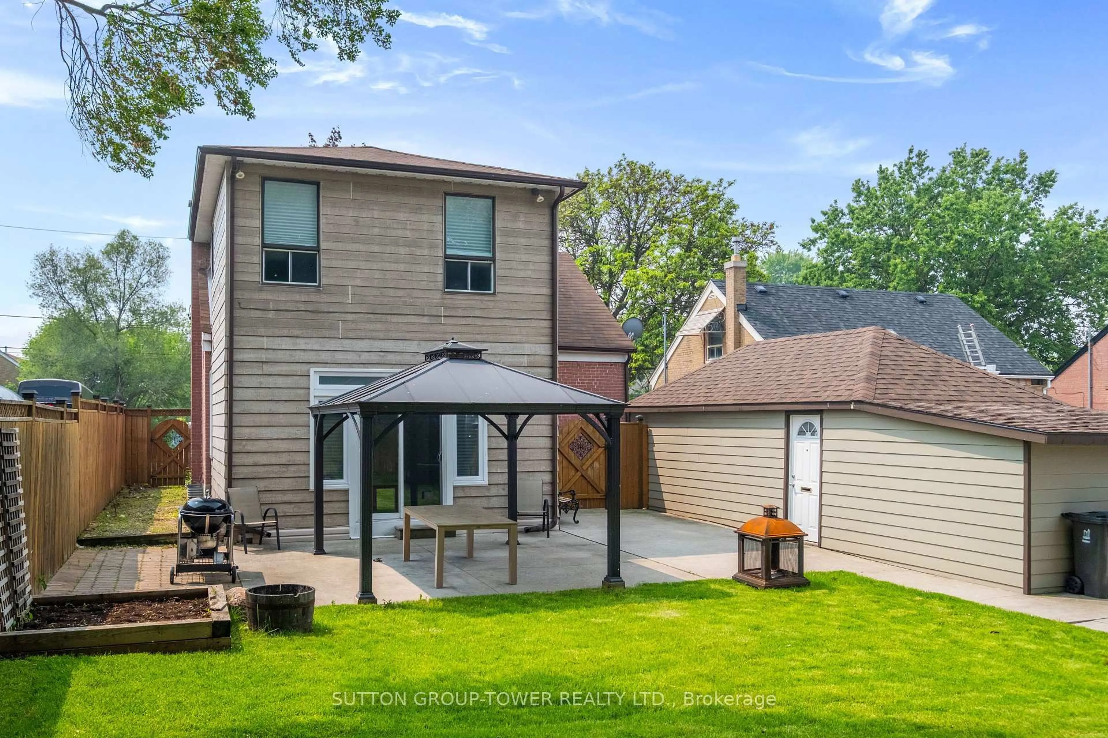 Home with vinyl exterior material, street for 20 Mayall Ave, Toronto Ontario M3L 1E5
