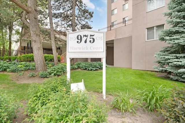Additional image 30 of 975 WARWICK Crt Unit 806