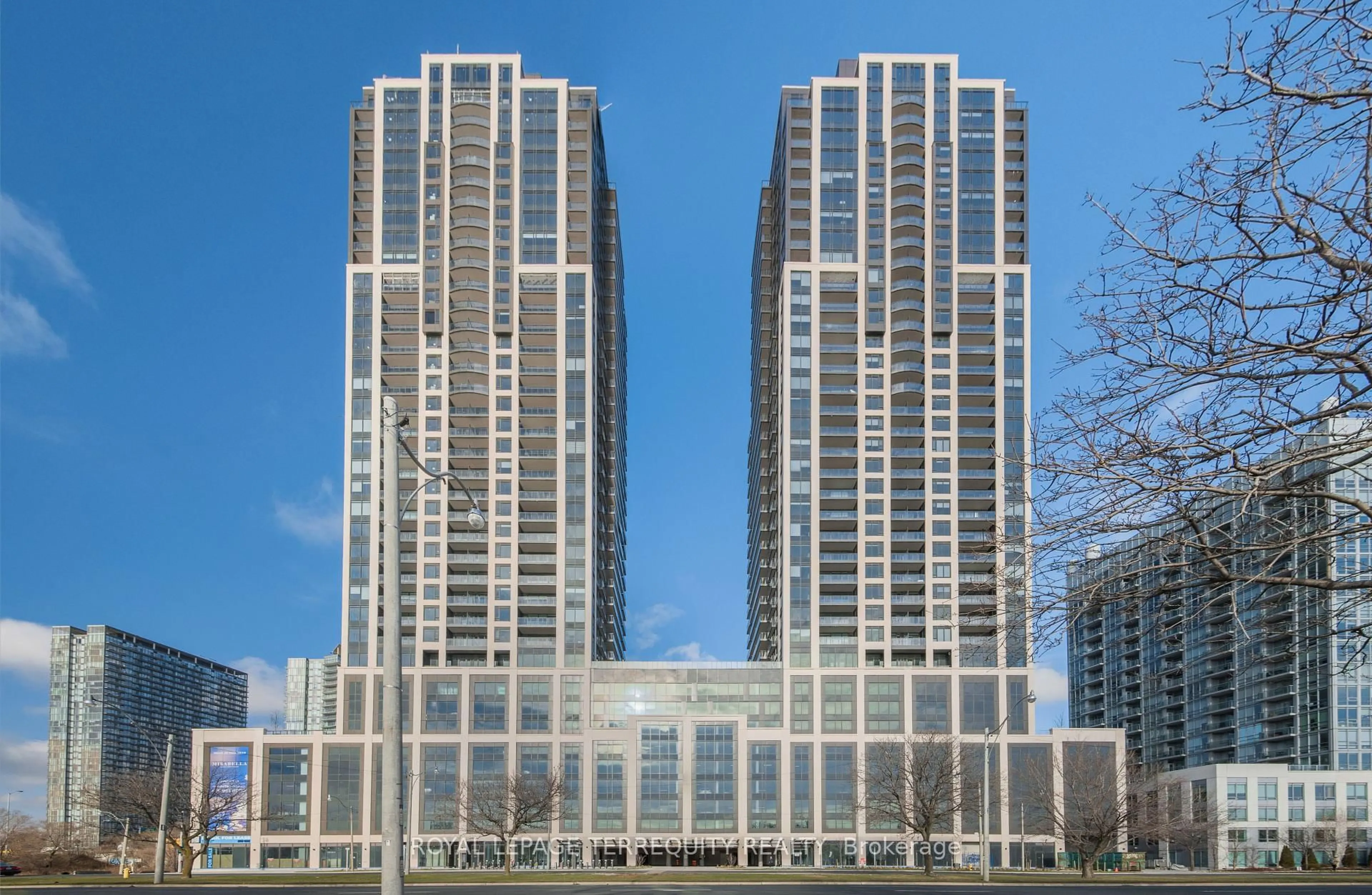 Unknown for 1926 Lake Shore Blvd #1710e, Toronto Ontario M6S 1A1