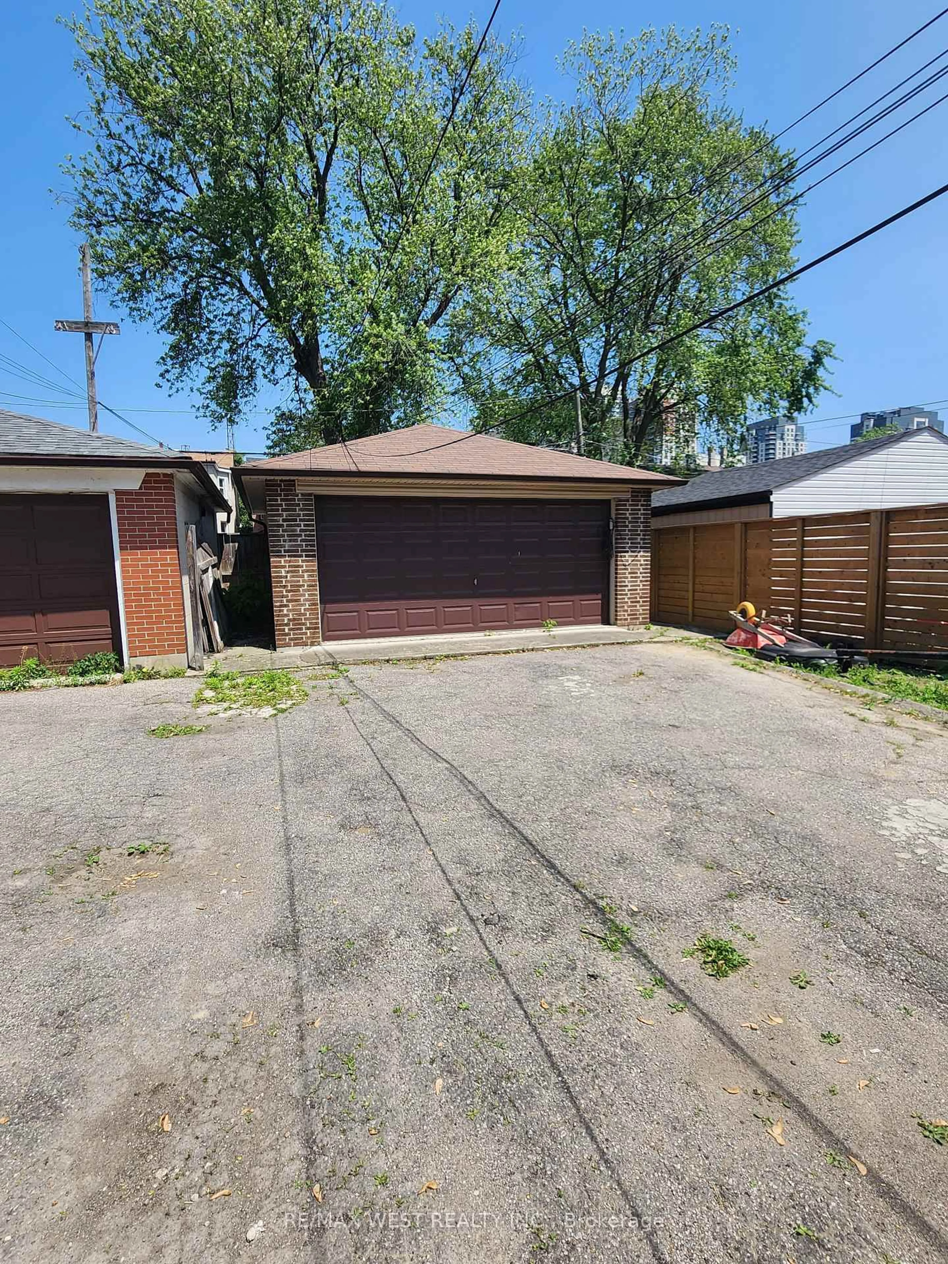 Unknown for 415 Symington Ave, Toronto Ontario M6N 2W4