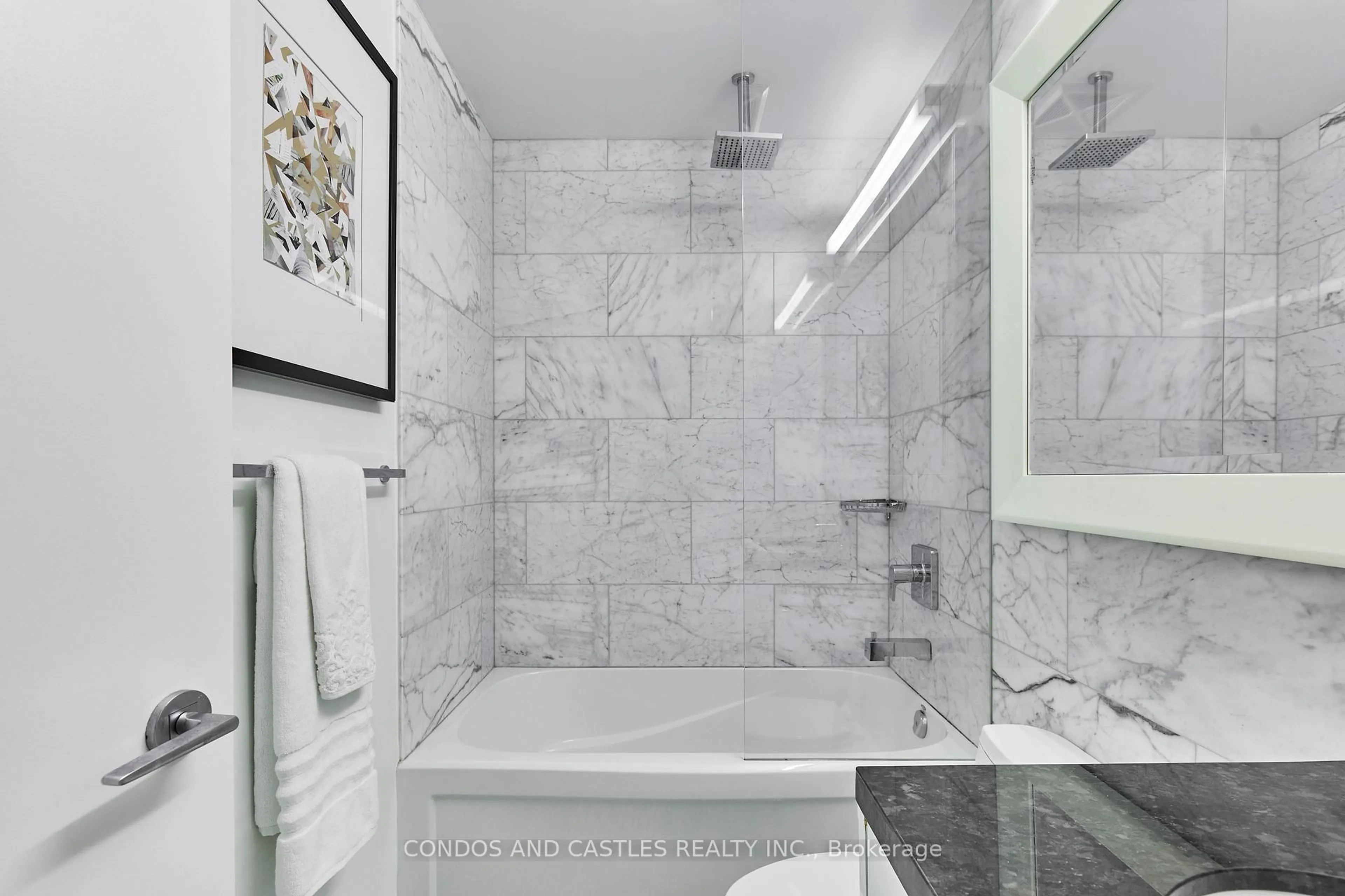 Contemporary bathroom, ceramic/tile floor for 88 Park Lawn Rd #1210, Toronto Ontario M8Y 0B5