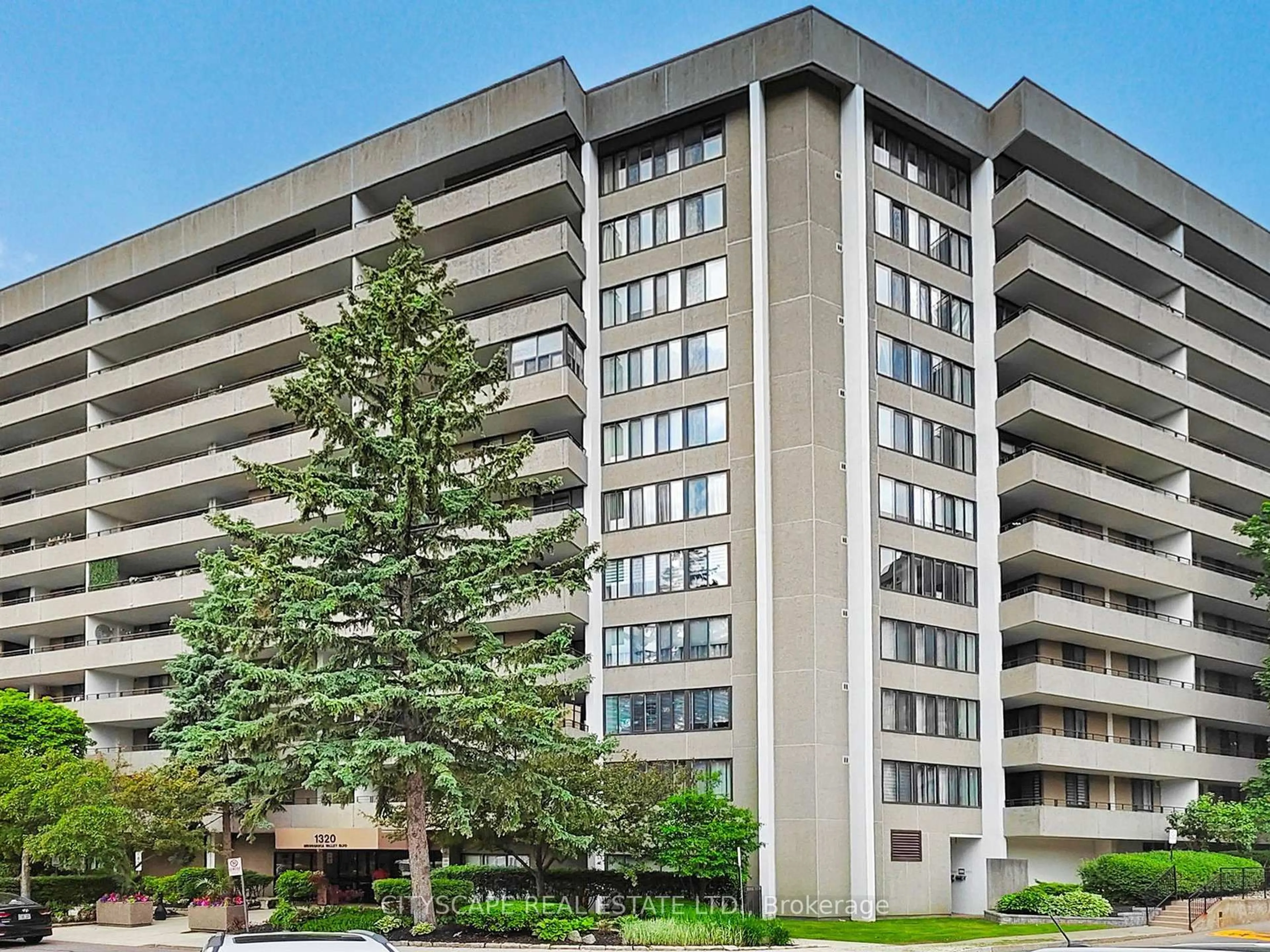 Indoor foyer for 1320 Mississauga Valley Blvd, Mississauga Ontario L5A 3R6