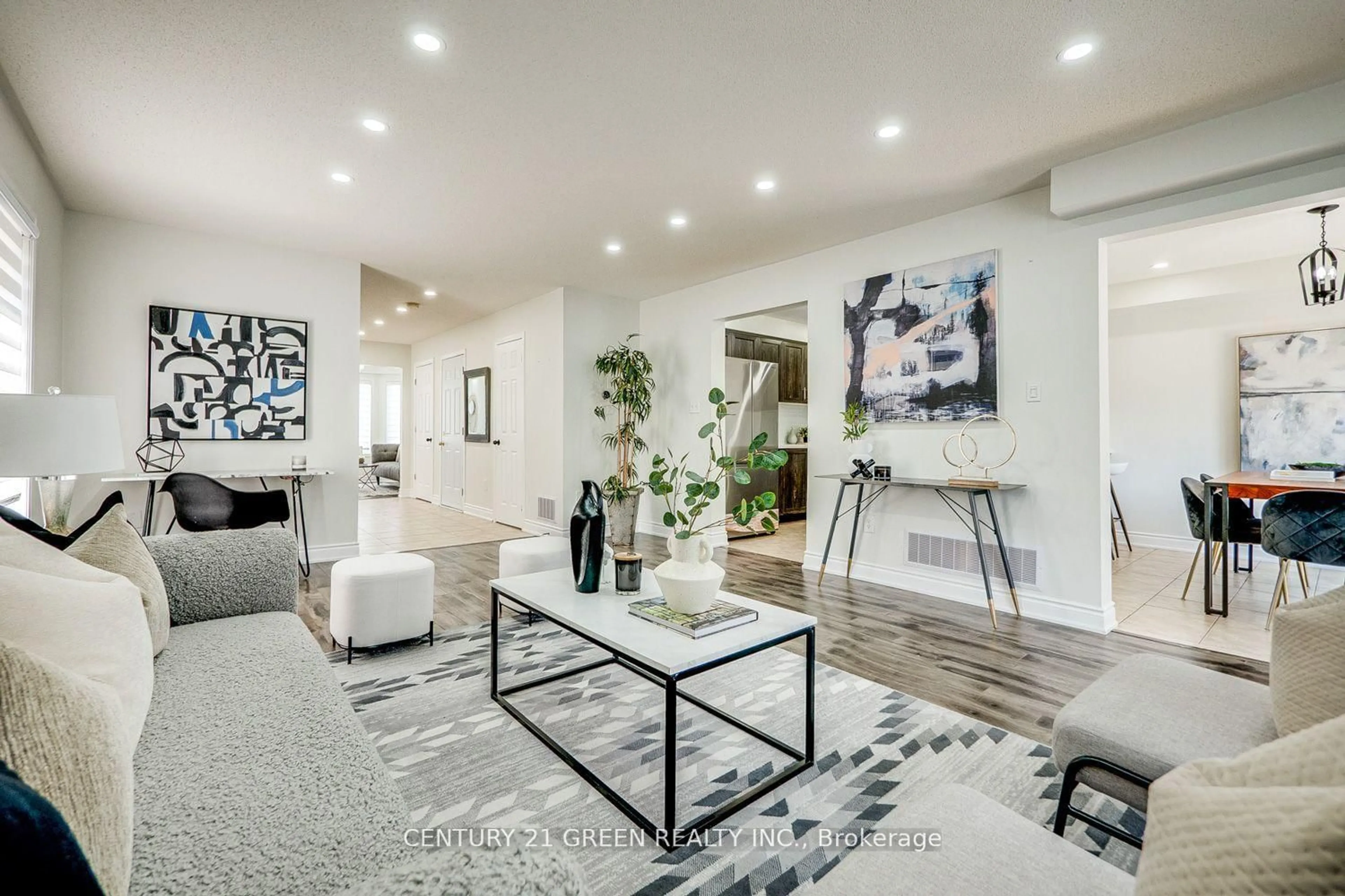 Living room with furniture, unknown for 255 Fasken Crt, Milton Ontario L9T 6S8