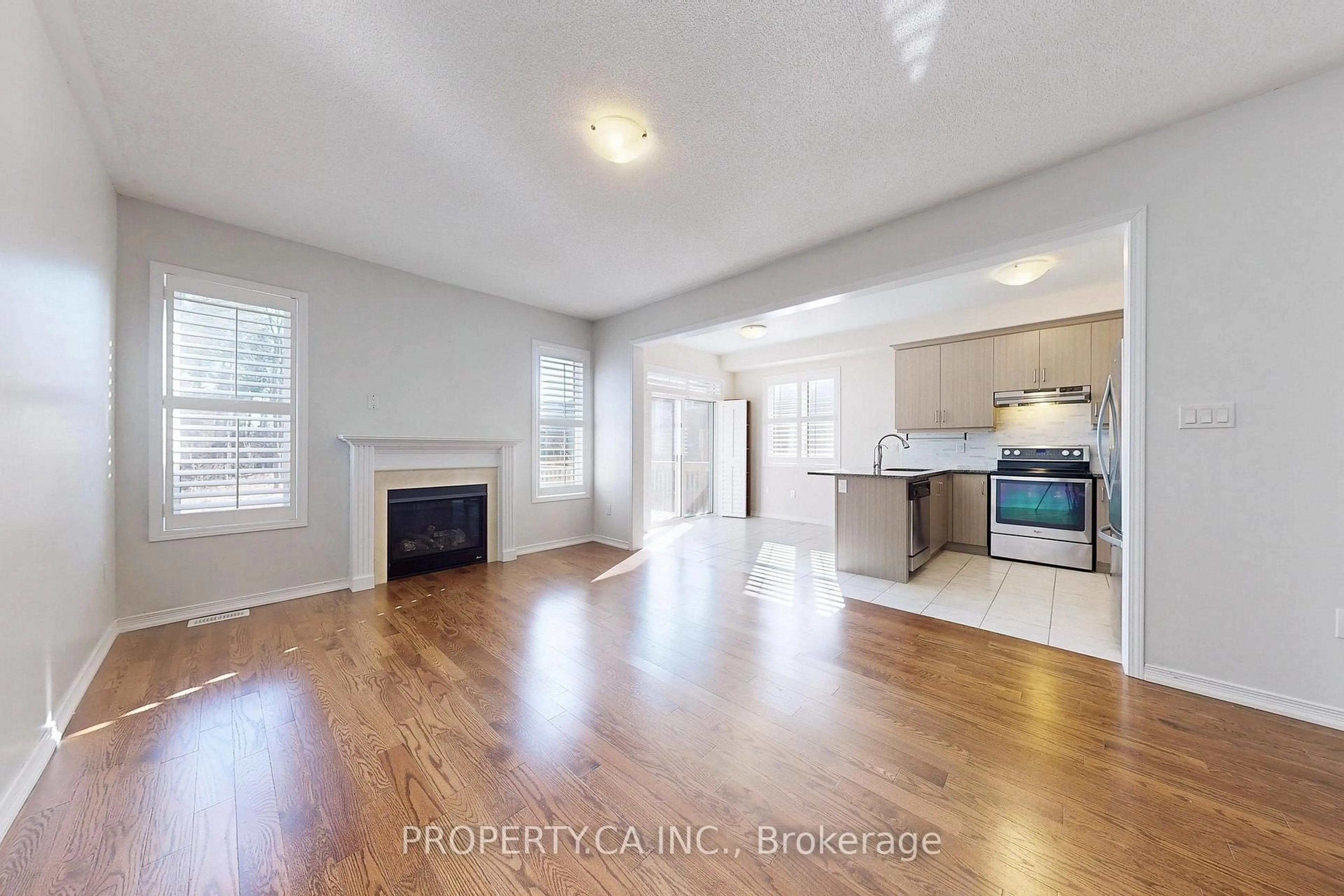 A pic of a room for 37 Upper Canada Crt, Halton Hills Ontario L7G 0L1