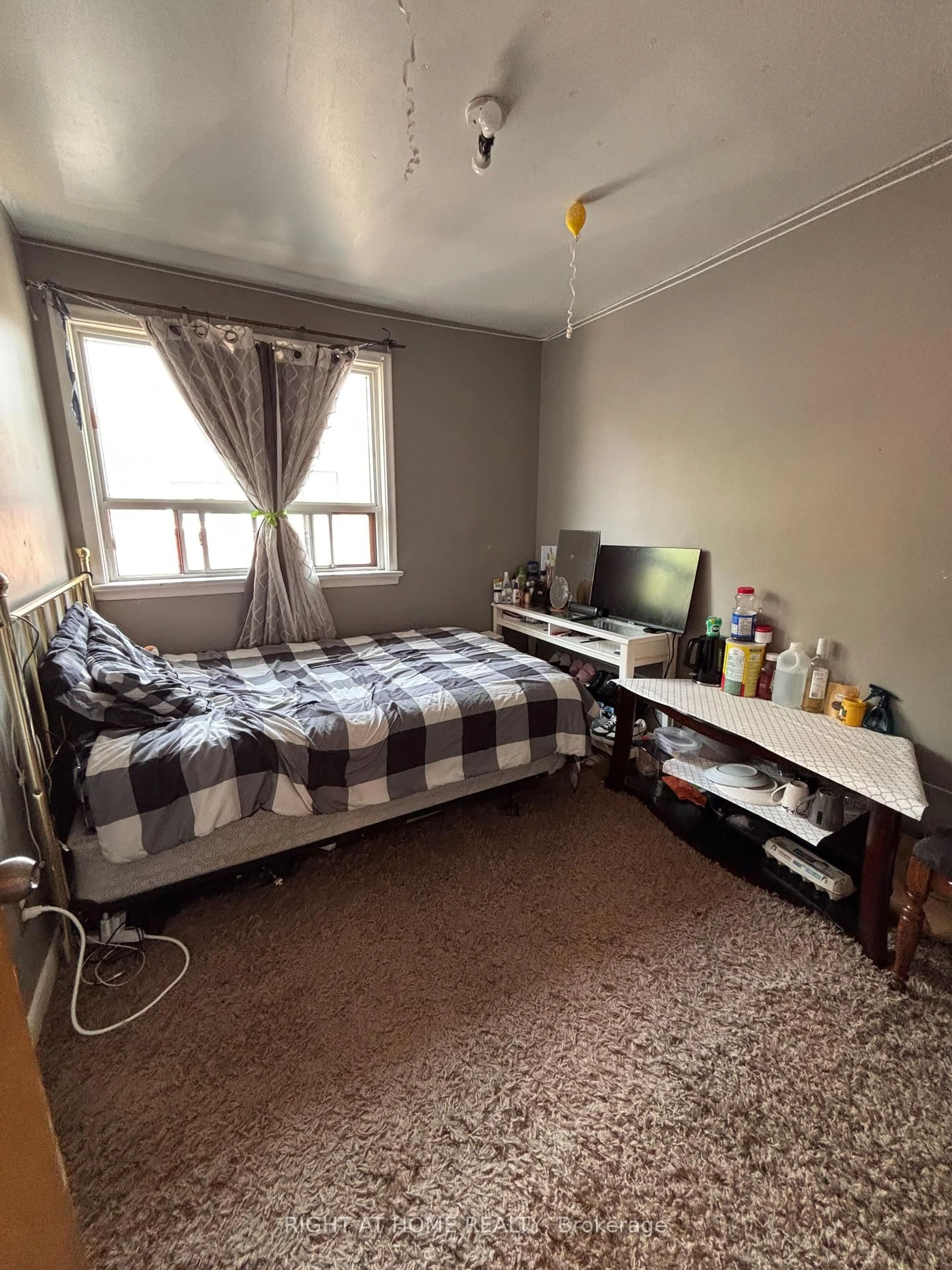 A pic of a room for 8-10 Thistle Down Blvd, Toronto Ontario M9V 1H8