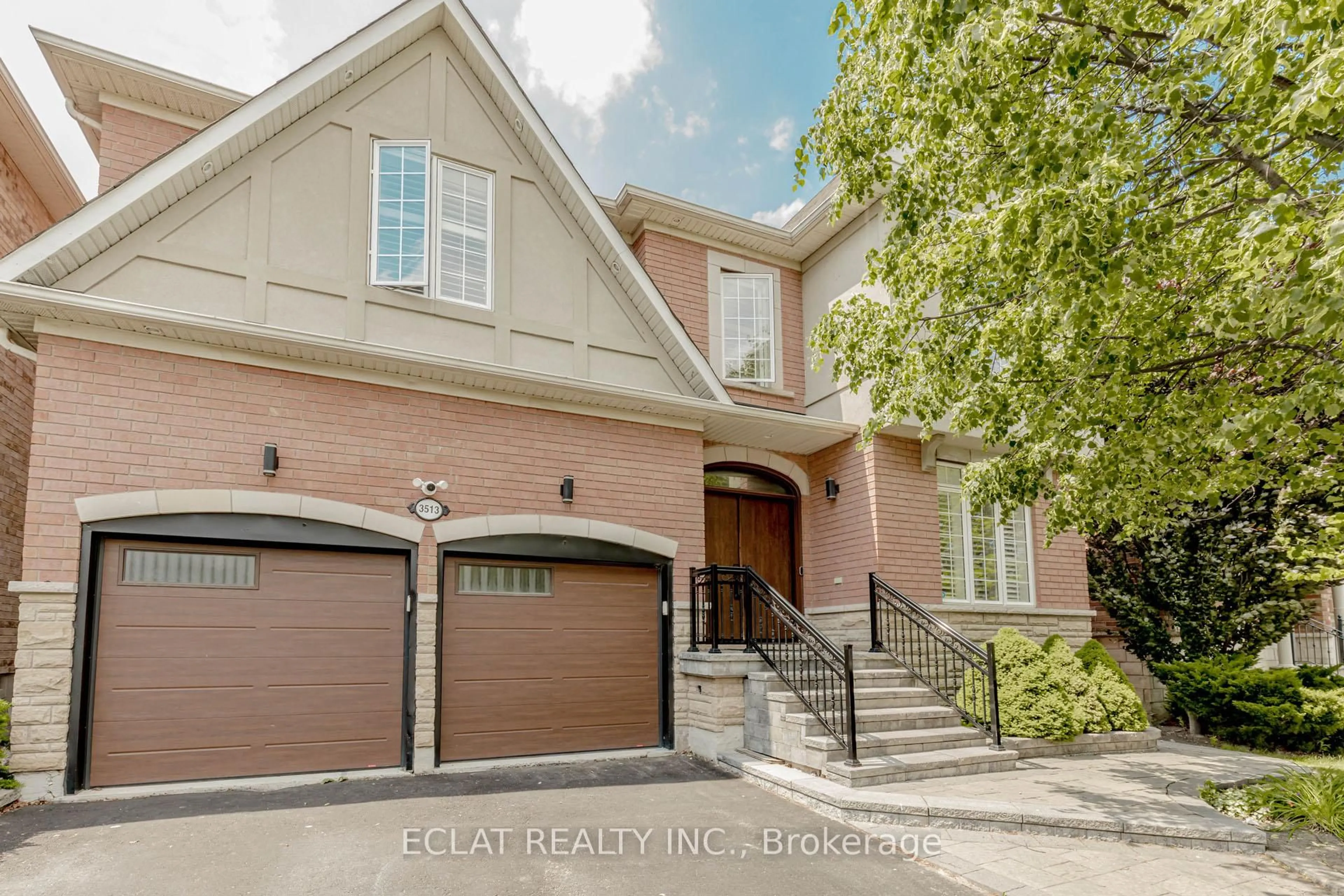 Home with brick exterior material, street for 3513 Stonecutter Cres, Mississauga Ontario L5M 7N7