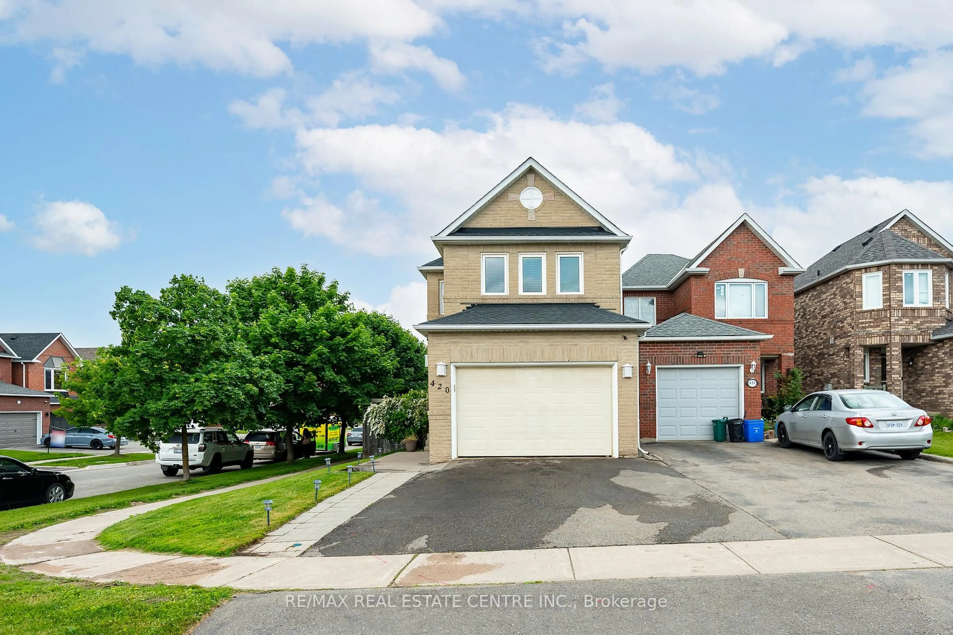 Unknown for 420 Jay Cres, Orangeville Ontario L9W 4Z2
