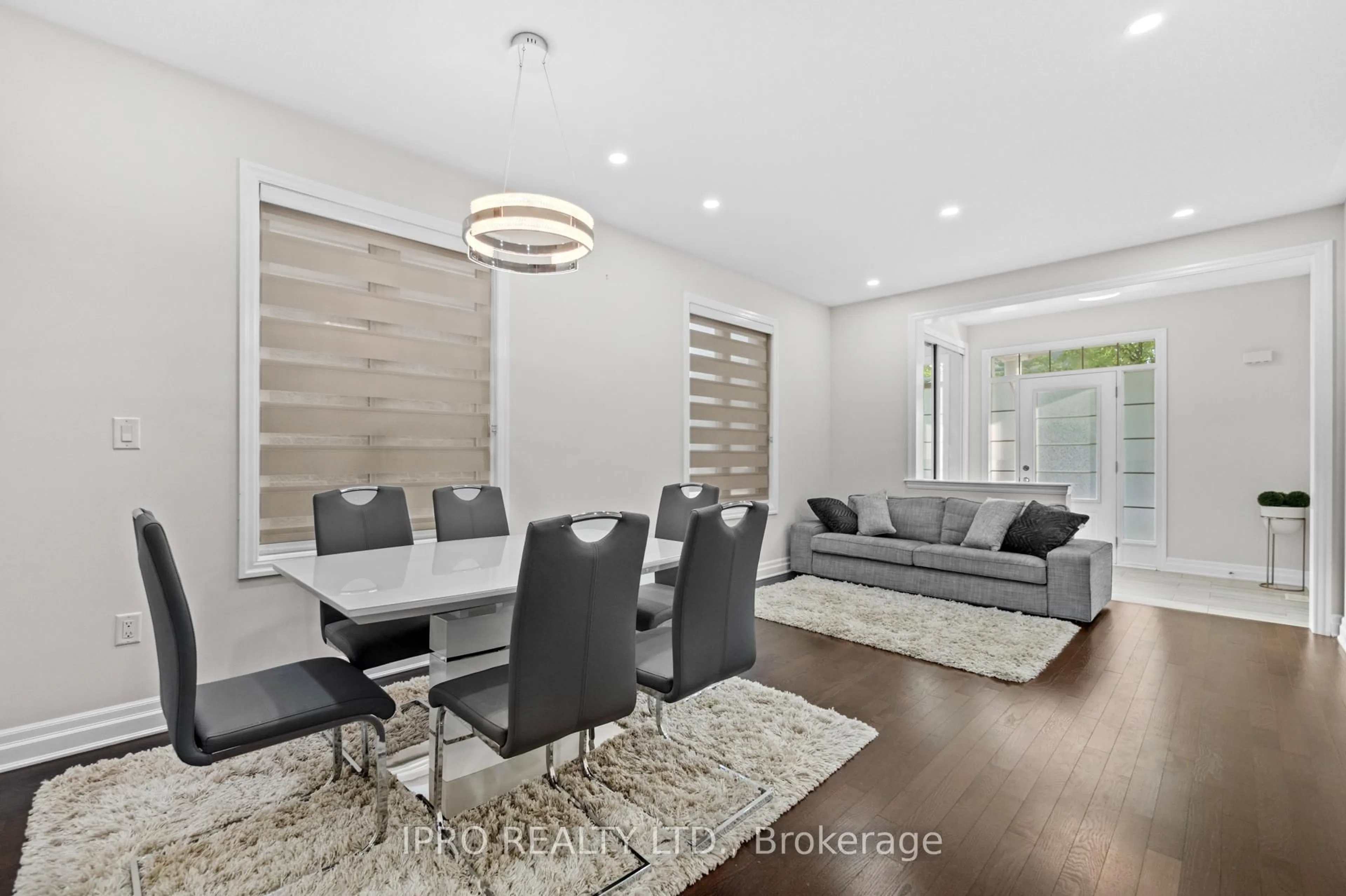 Living room with furniture, unknown for 923 Penson Cres, Milton Ontario L9T 8Z7