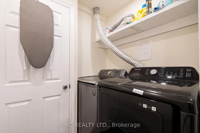 Additional image 3 of 923 Penson Cres