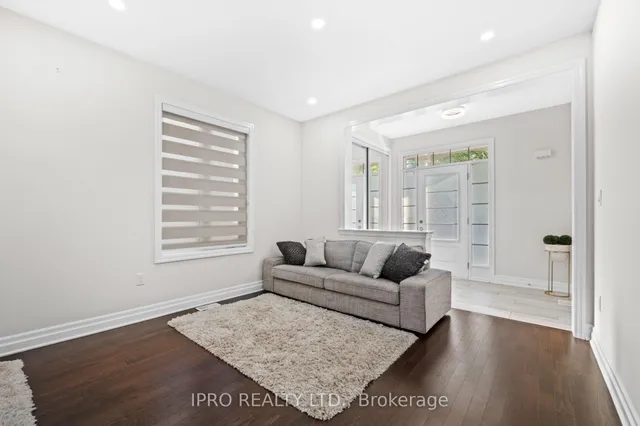 Additional image 38 of 923 Penson Cres