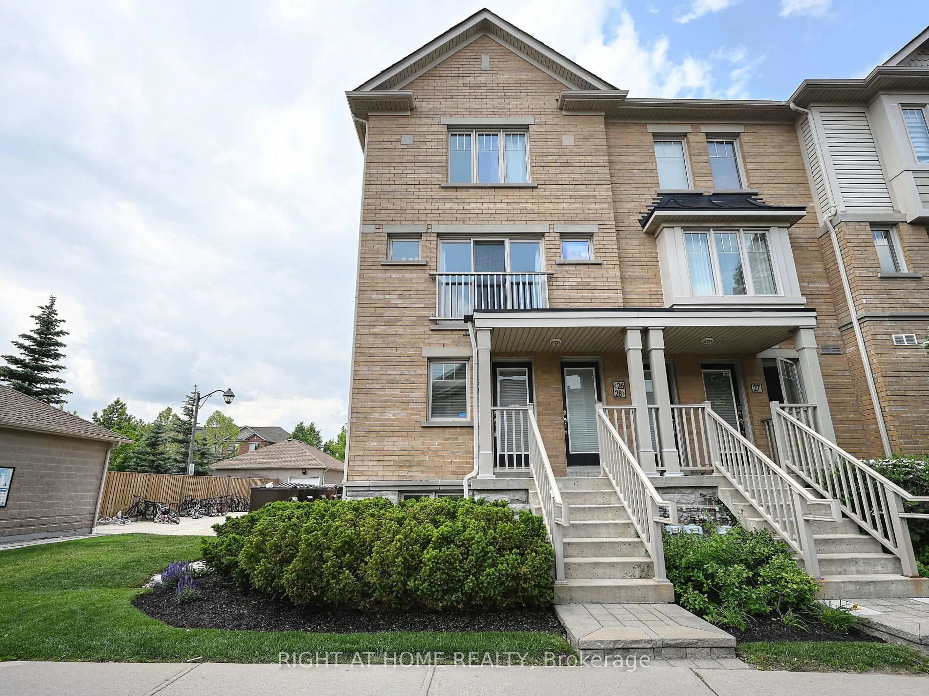 Home with brick exterior material, street for 3250 Bentley Dr #25, Mississauga Ontario L5M 0P7