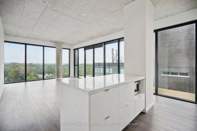 Additional property image - 7 Smith Cres Unit 808
