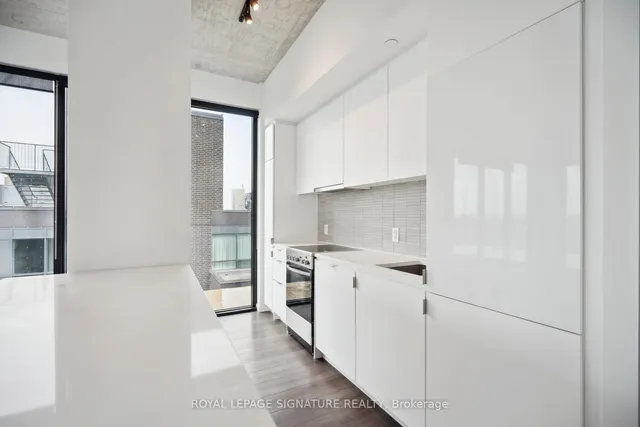 Additional property image - 7 Smith Cres Unit 808