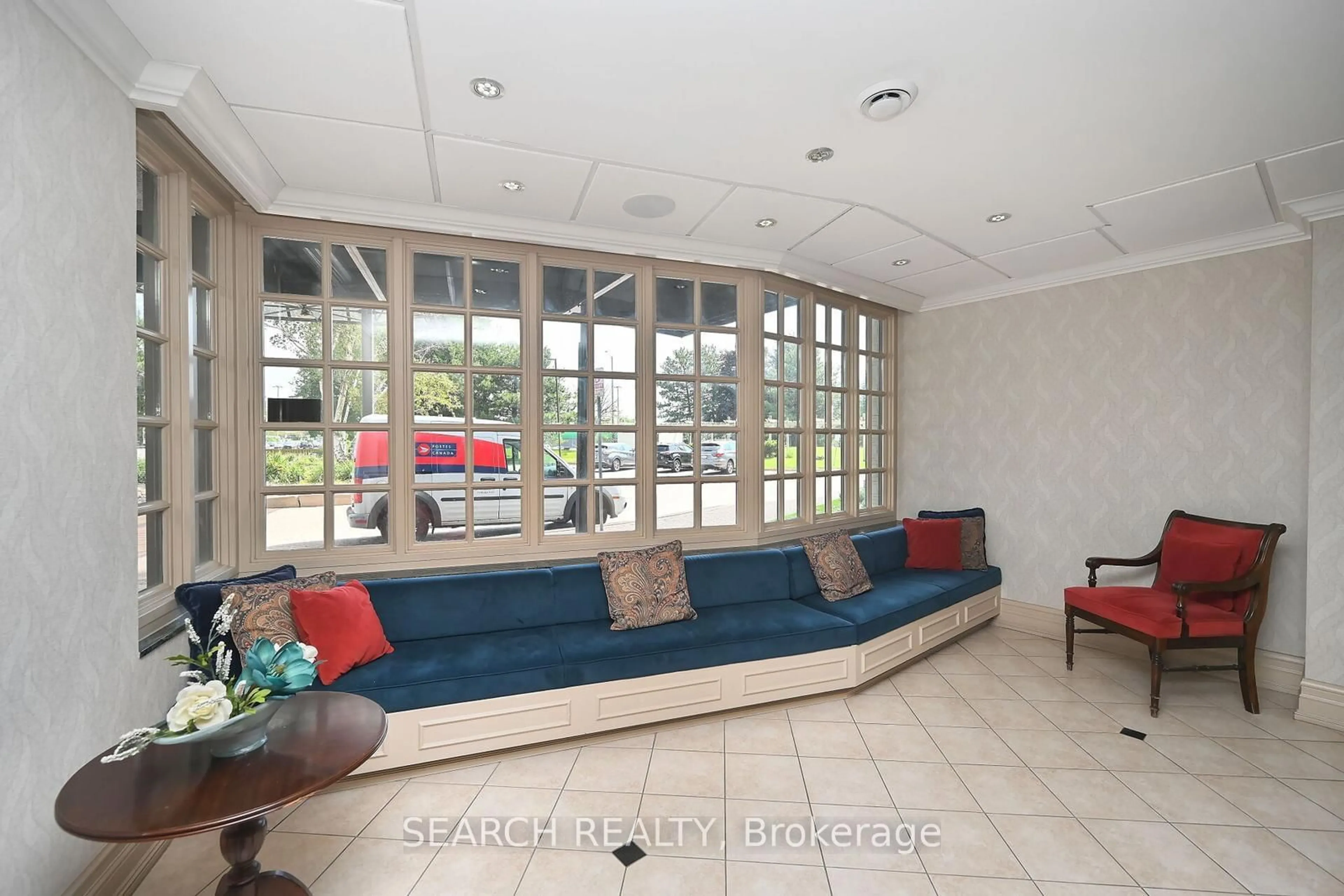 Lobby for 1360 Rathburn Rd #906, Mississauga Ontario L4W 4H4