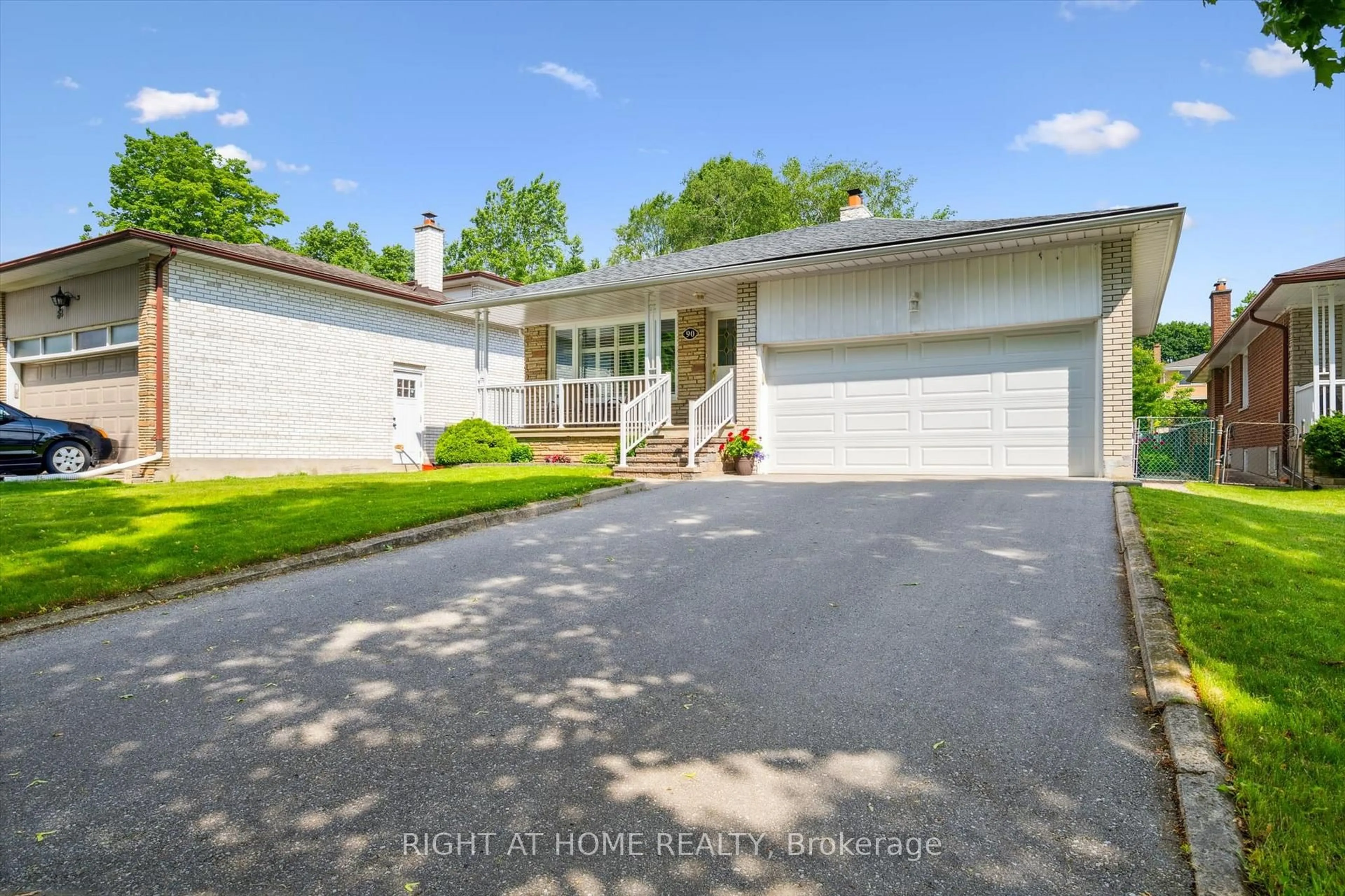 A pic from outside/outdoor area/front of a property/back of a property/a pic from drone, street for 90 Clement Rd, Toronto Ontario M9R 1Z2