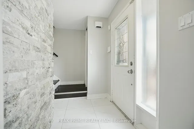 Additional property image - 7030 Copenhagen Rd Unit 28