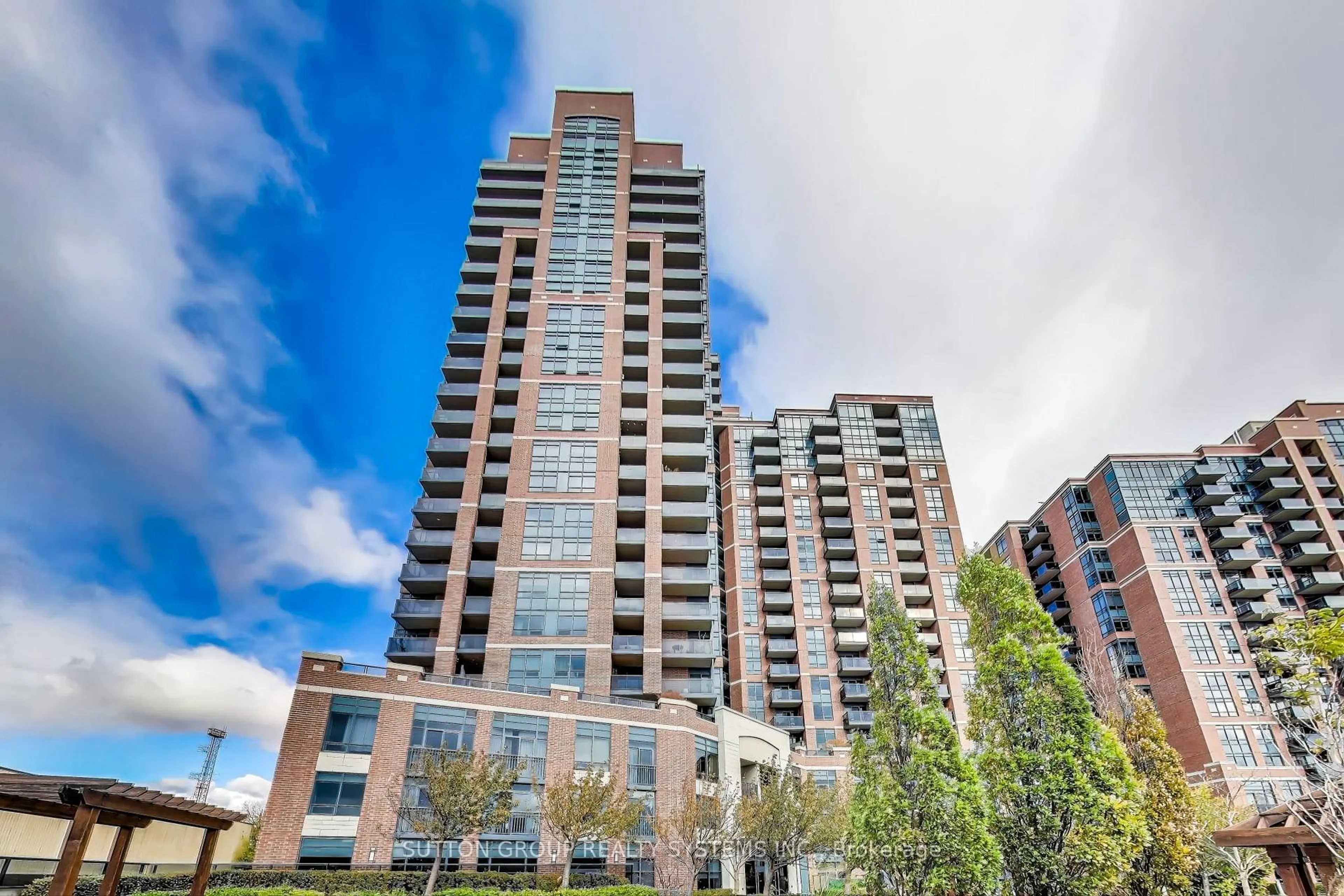 Unknown for 60 Heintzman St #728, Toronto Ontario M6P 5A1