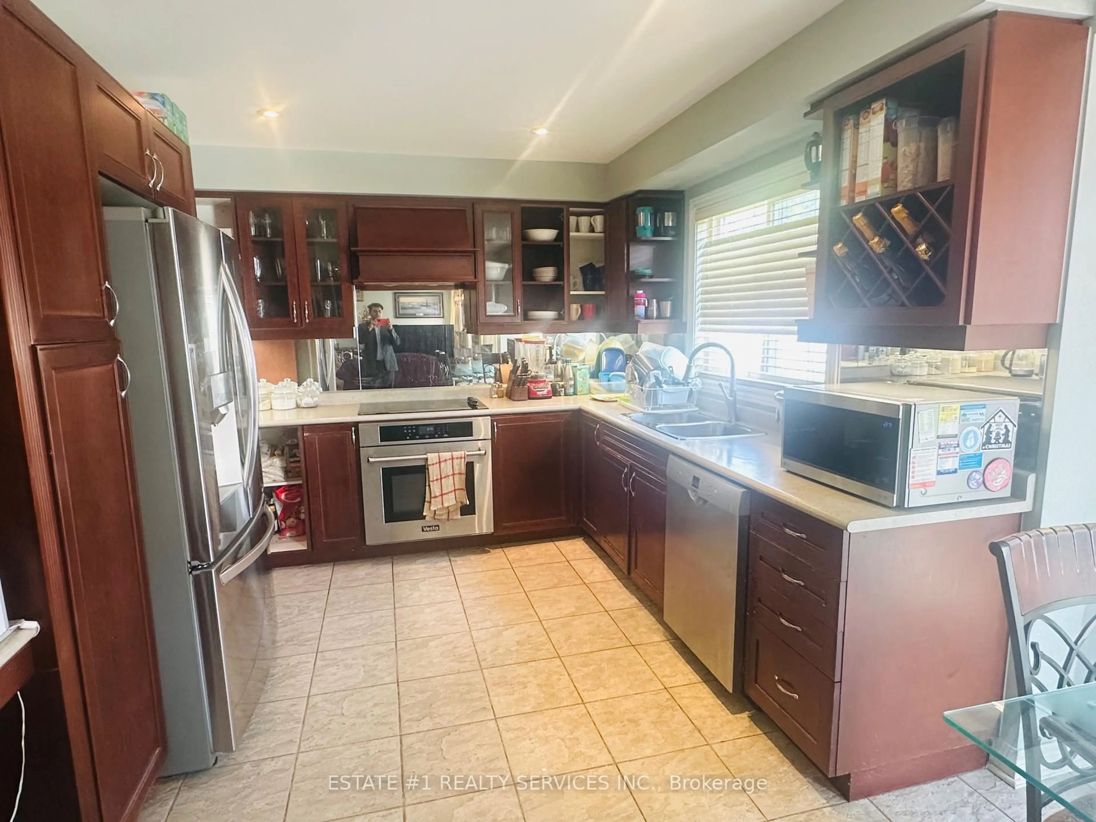 Unknown for 65 Brisdale Dr, Brampton Ontario L7A 3C1