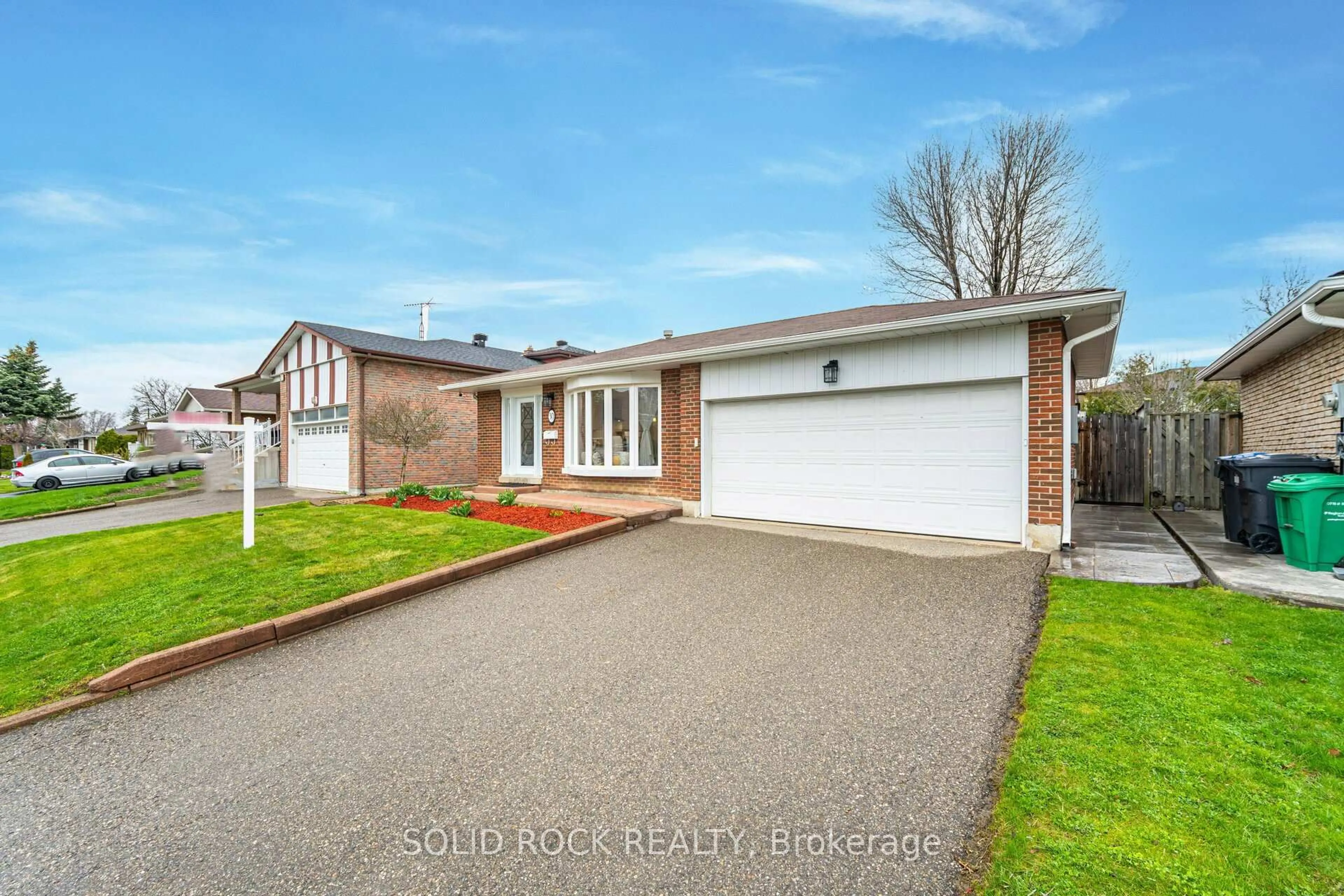 Unknown for 30 Pleasantview Ave, Brampton Ontario L6X 2M9
