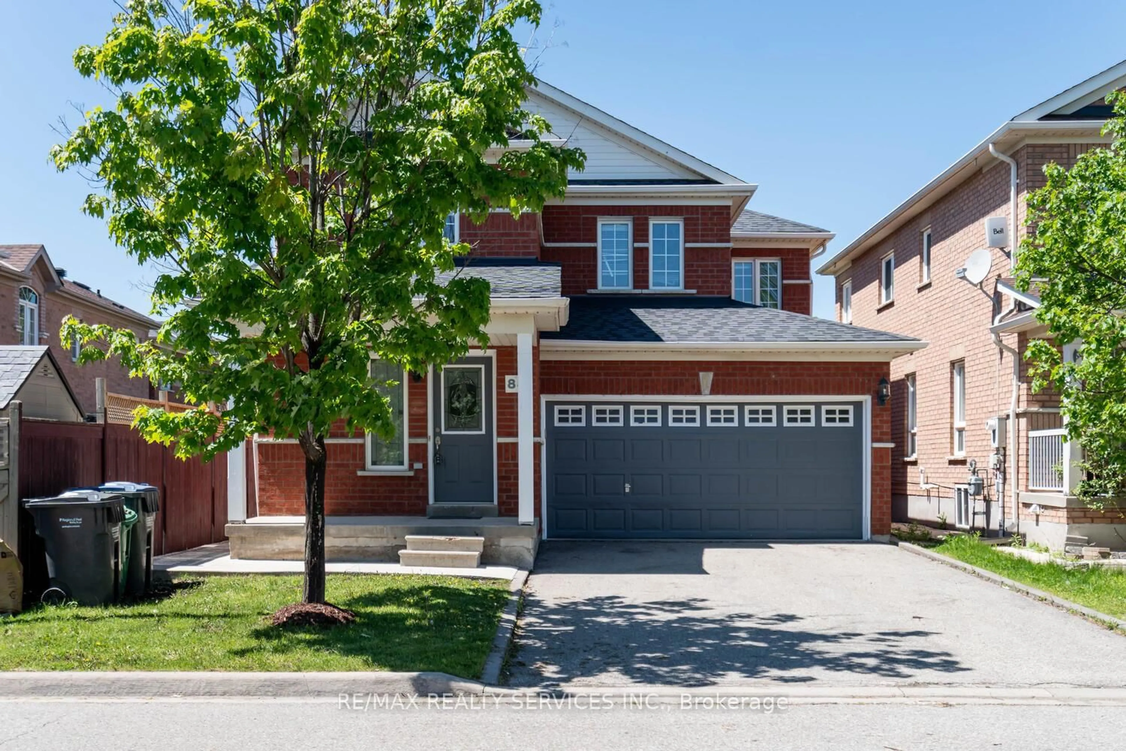 Home with brick exterior material, street for 85 Williamson Dr, Brampton Ontario L7A 3R6