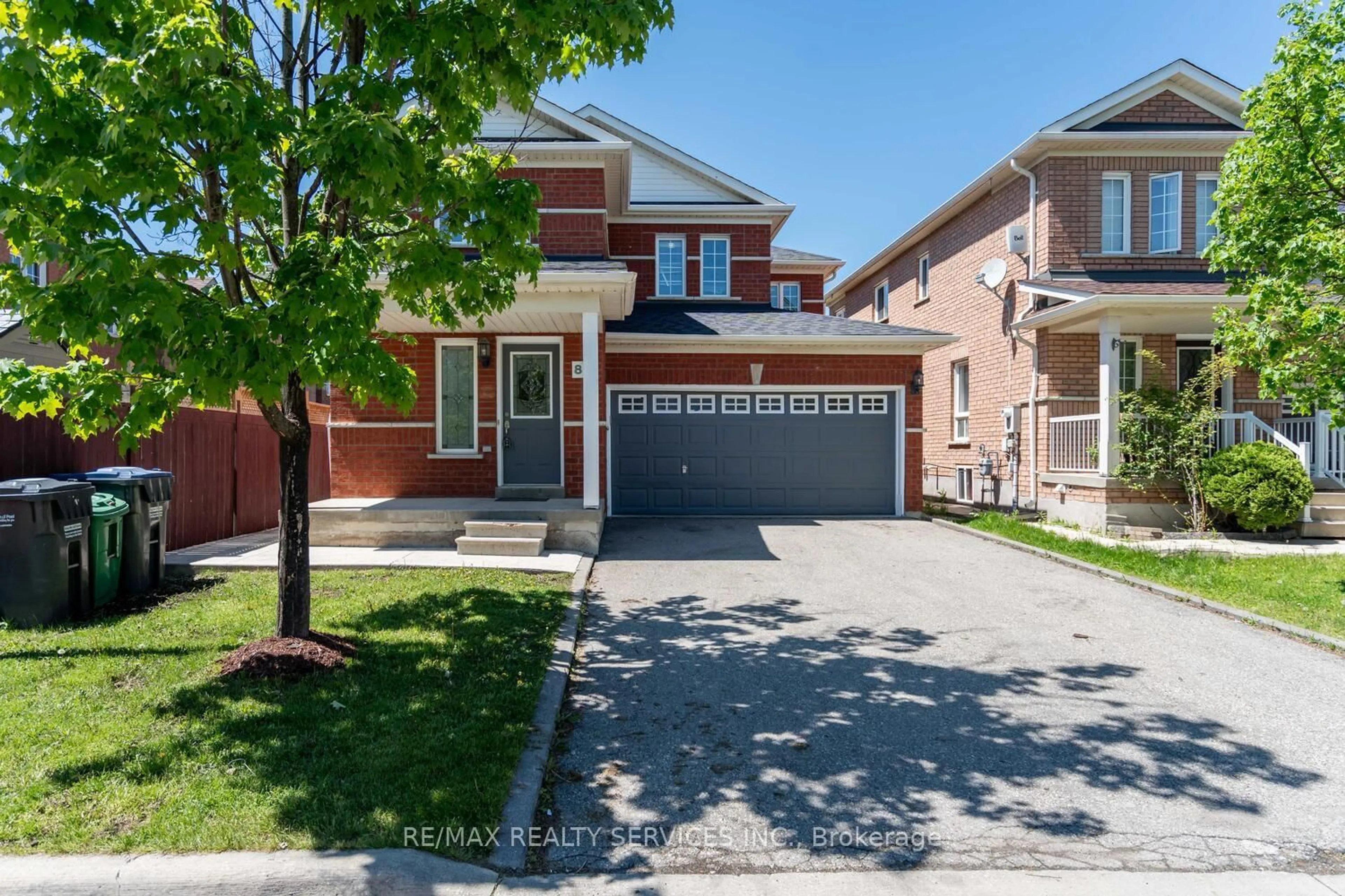 Home with brick exterior material, street for 85 Williamson Dr, Brampton Ontario L7A 3R6