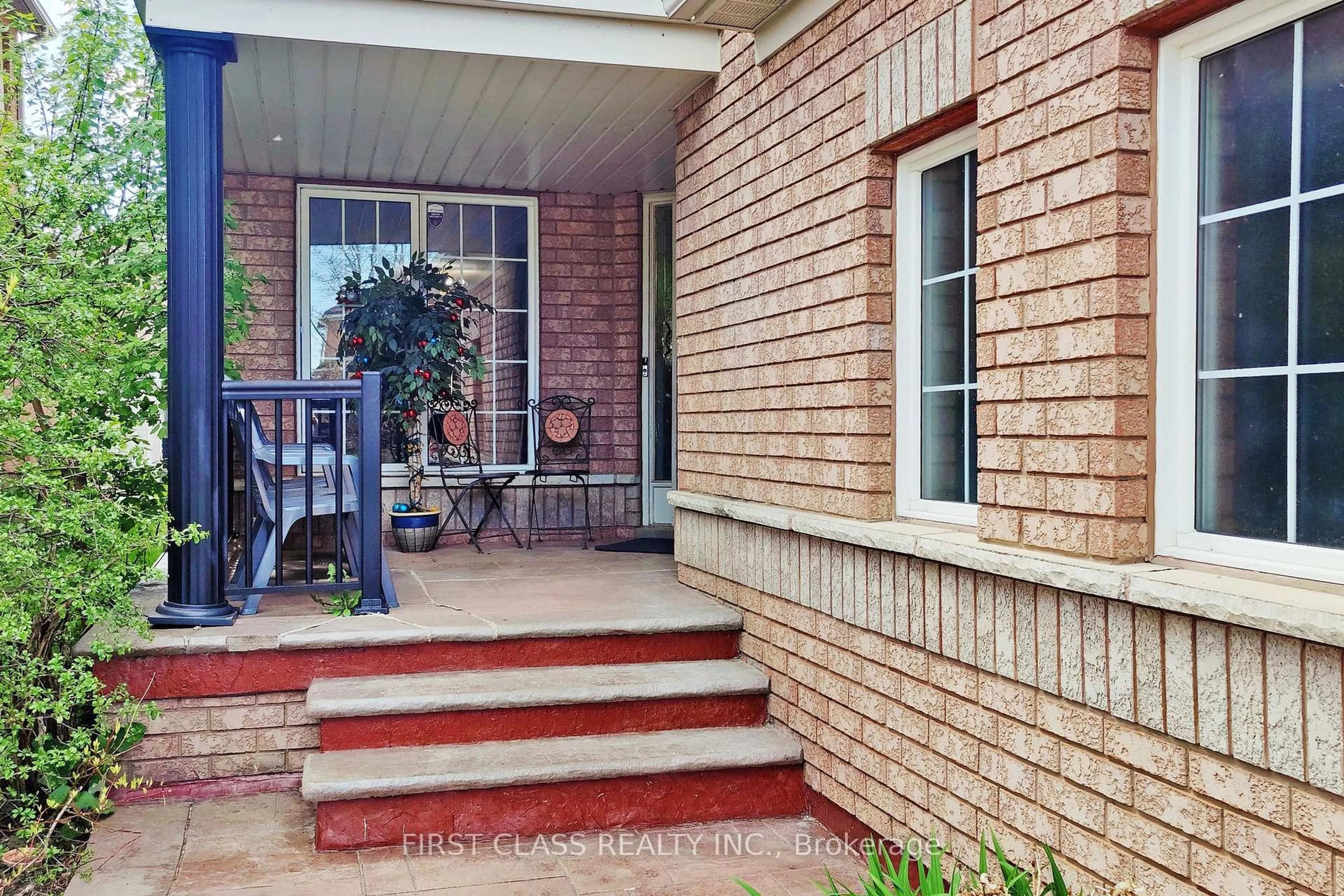 Home with brick exterior material, street for 73 Porchlight Rd, Brampton Ontario L6X 4S1