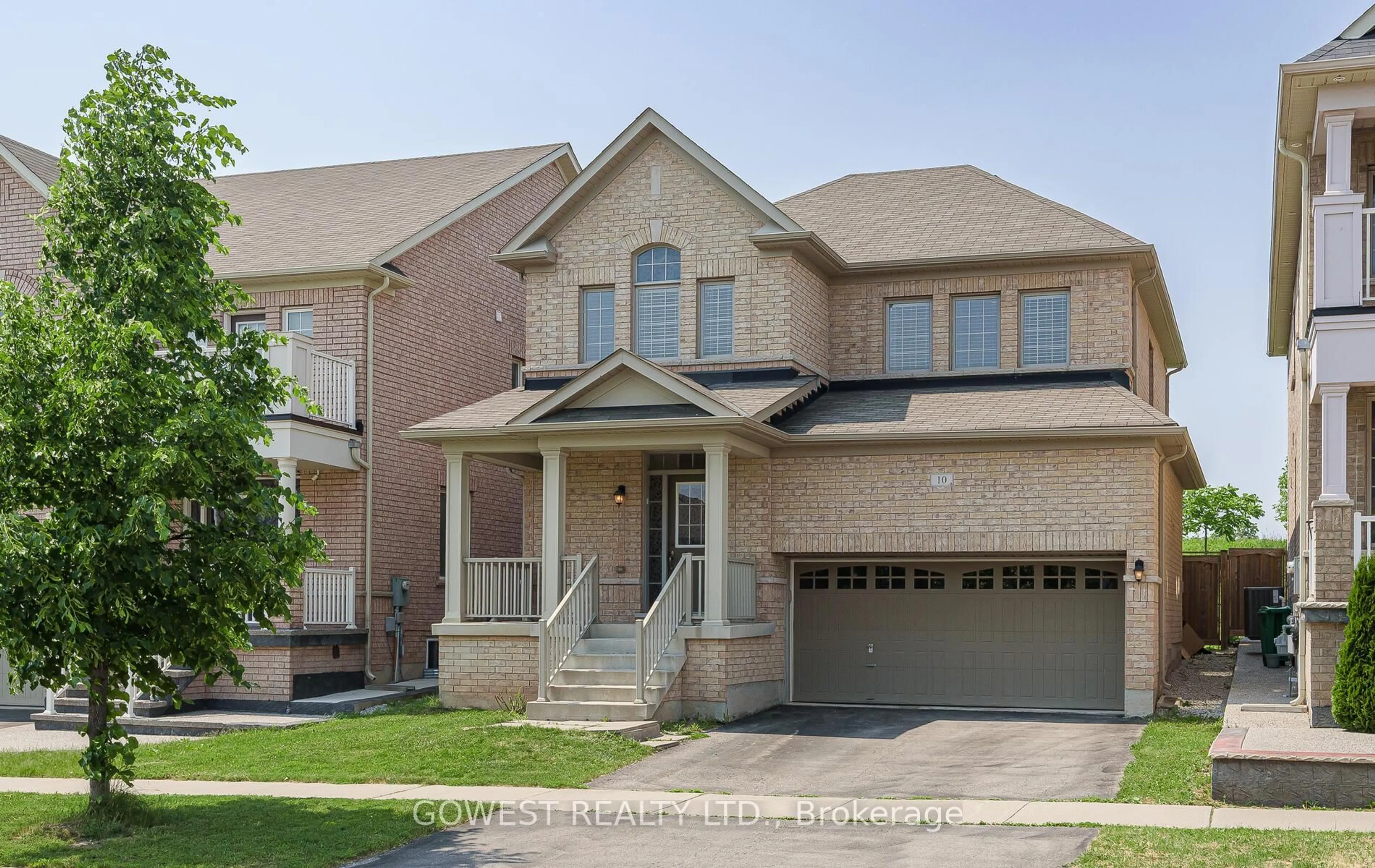 Home with brick exterior material, street for 10 Berkwood Hllw, Brampton Ontario L6Y 0X6