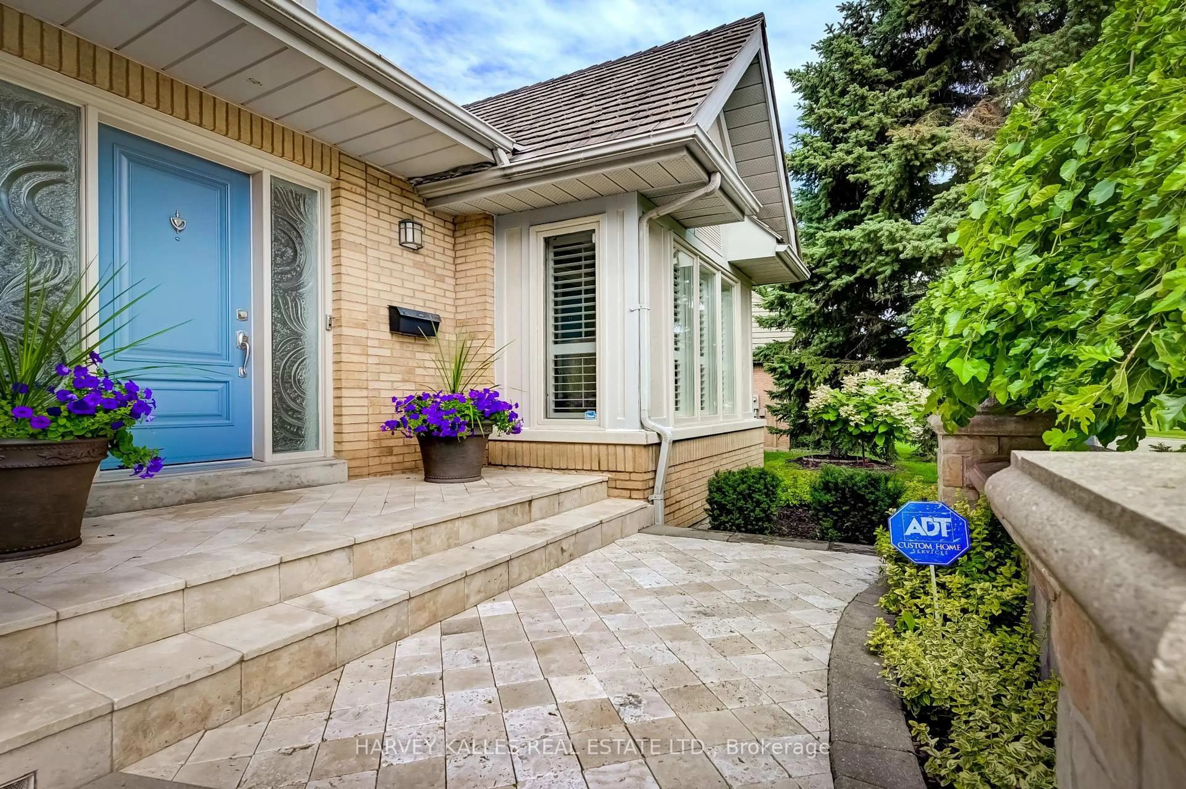 Unknown for 5108 Forest Hill Dr, Mississauga Ontario L5M 5A3
