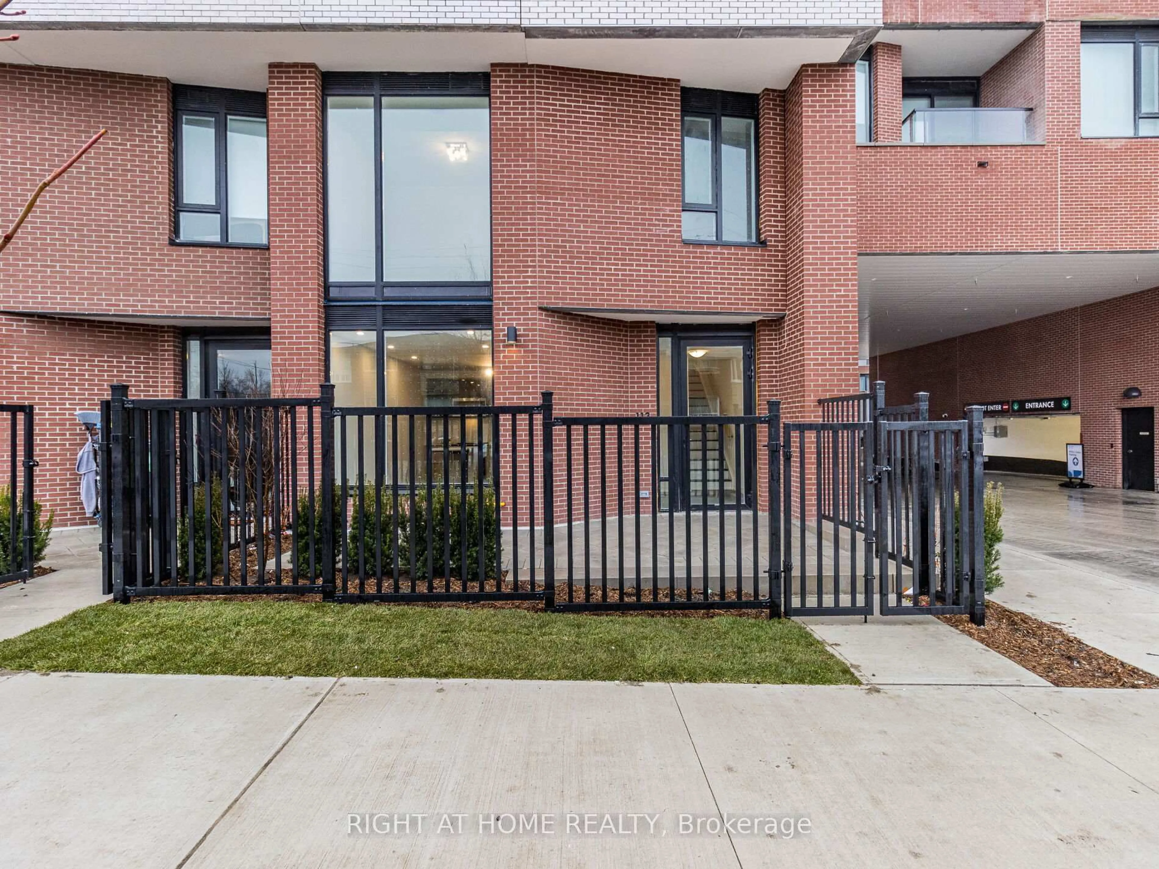 Unknown for 5 maryport Ave #113, Toronto Ontario M3M 2H4