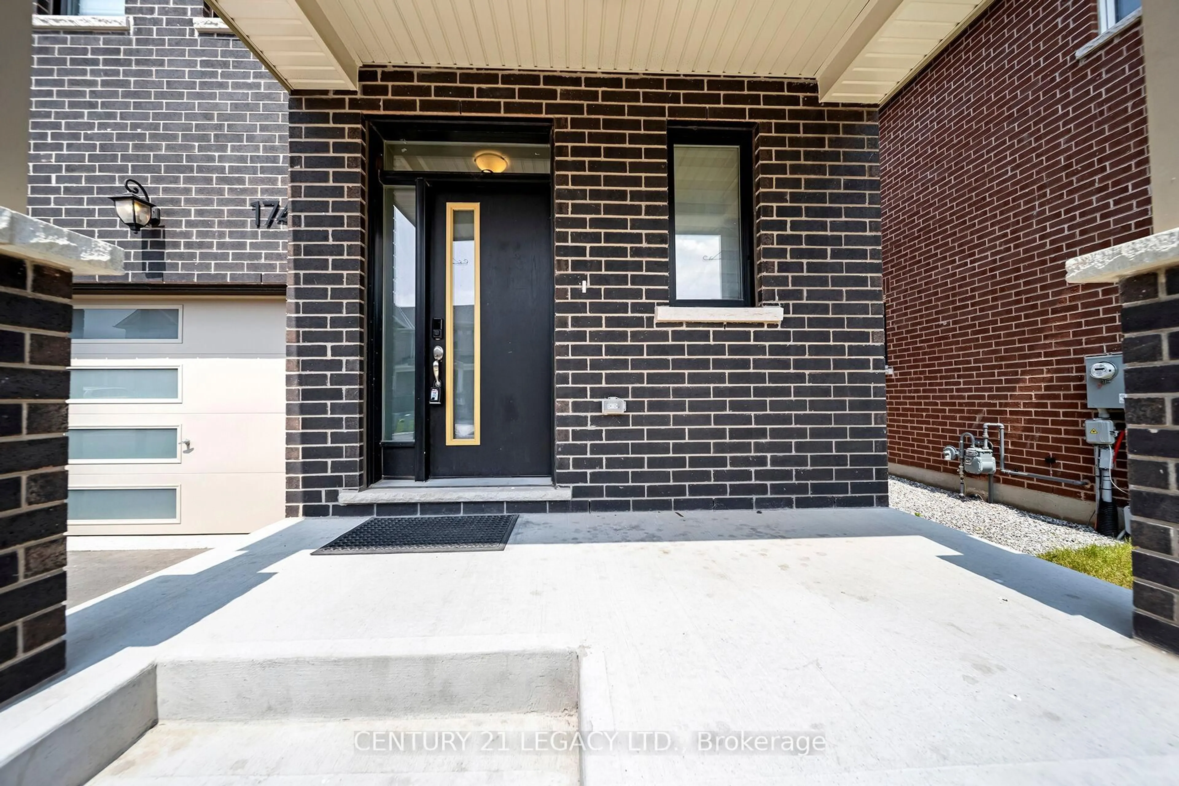 Unknown for 1742 Thames Circ, Milton Ontario L9E 1Y5