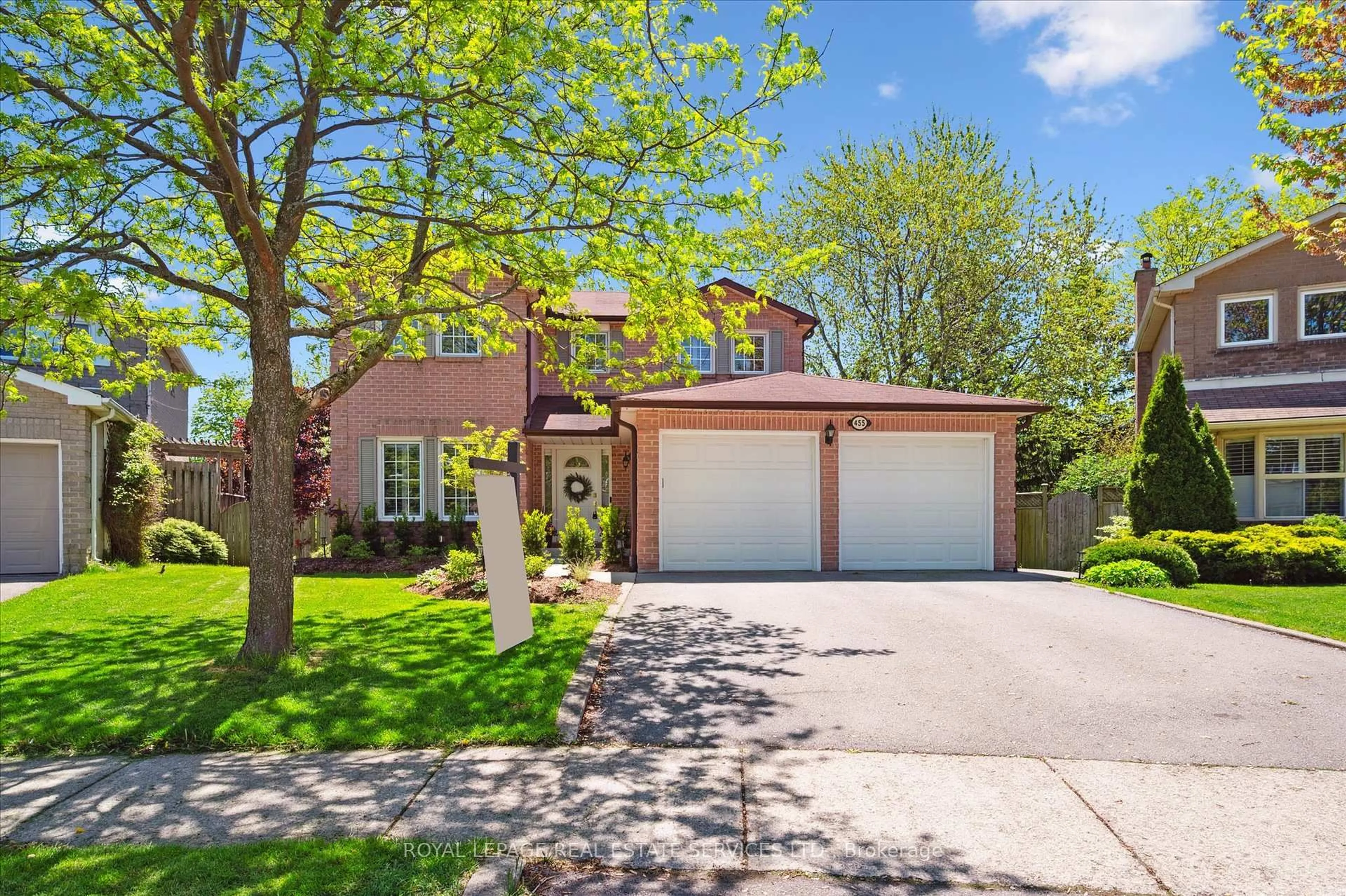 Unknown for 455 Parklane Rd, Oakville Ontario L6H 4J9