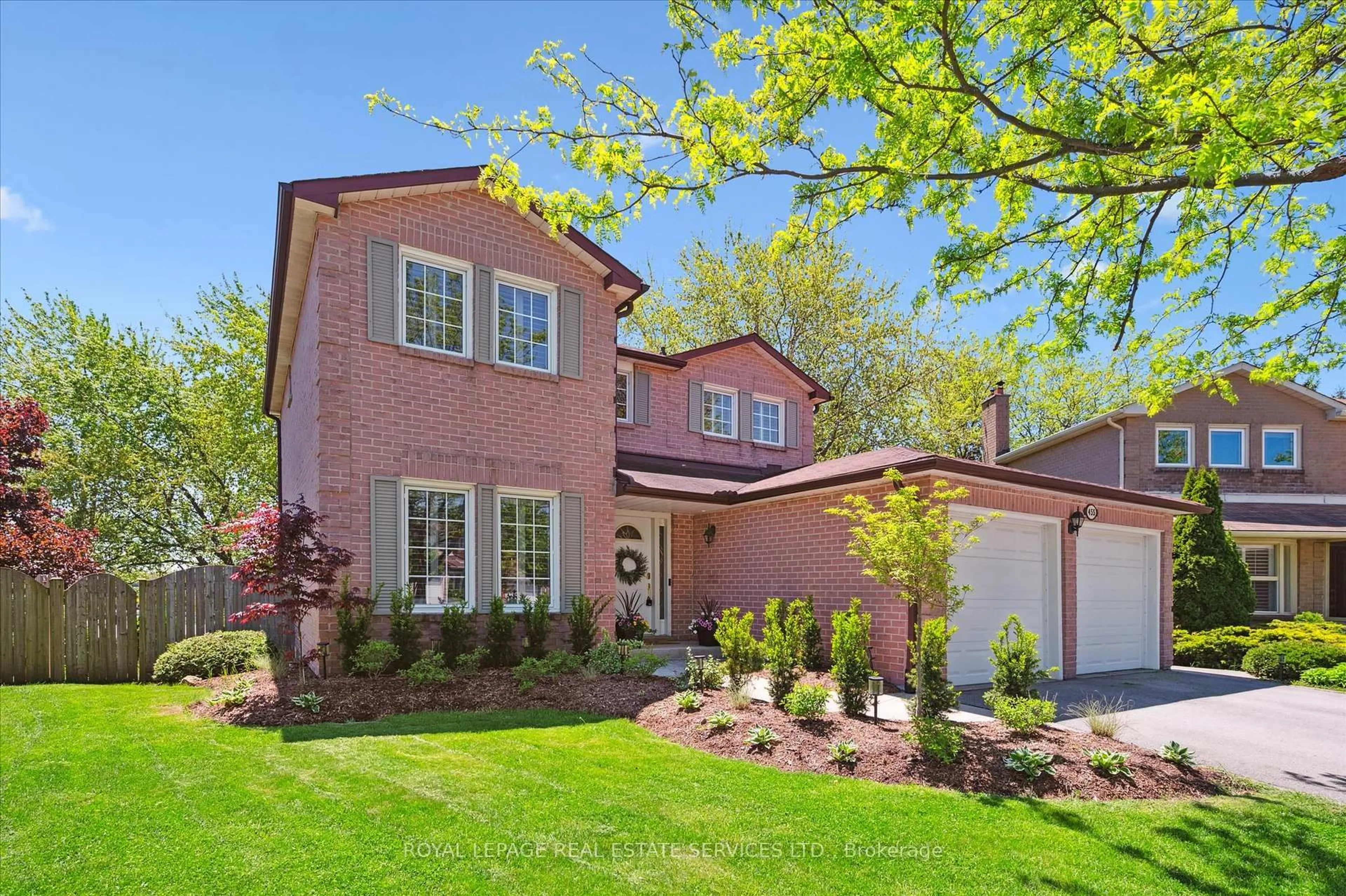 Home with brick exterior material, street for 455 Parklane Rd, Oakville Ontario L6H 4J9