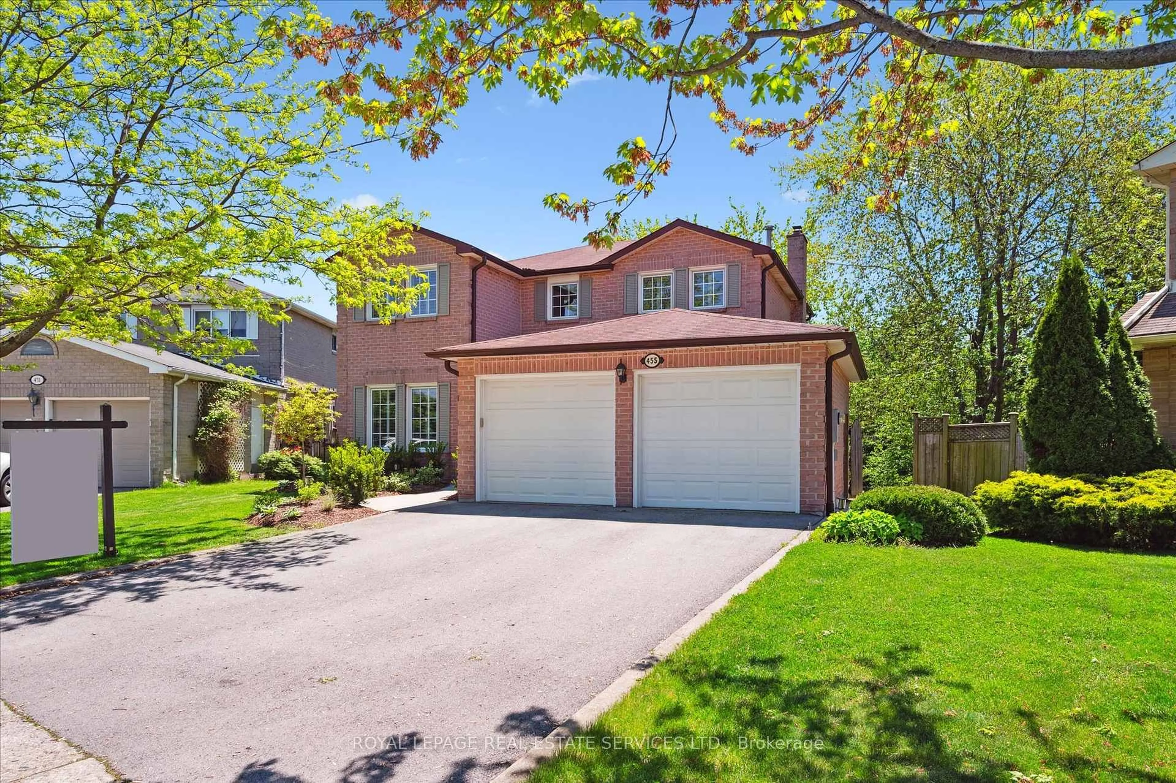 Unknown for 455 Parklane Rd, Oakville Ontario L6H 4J9