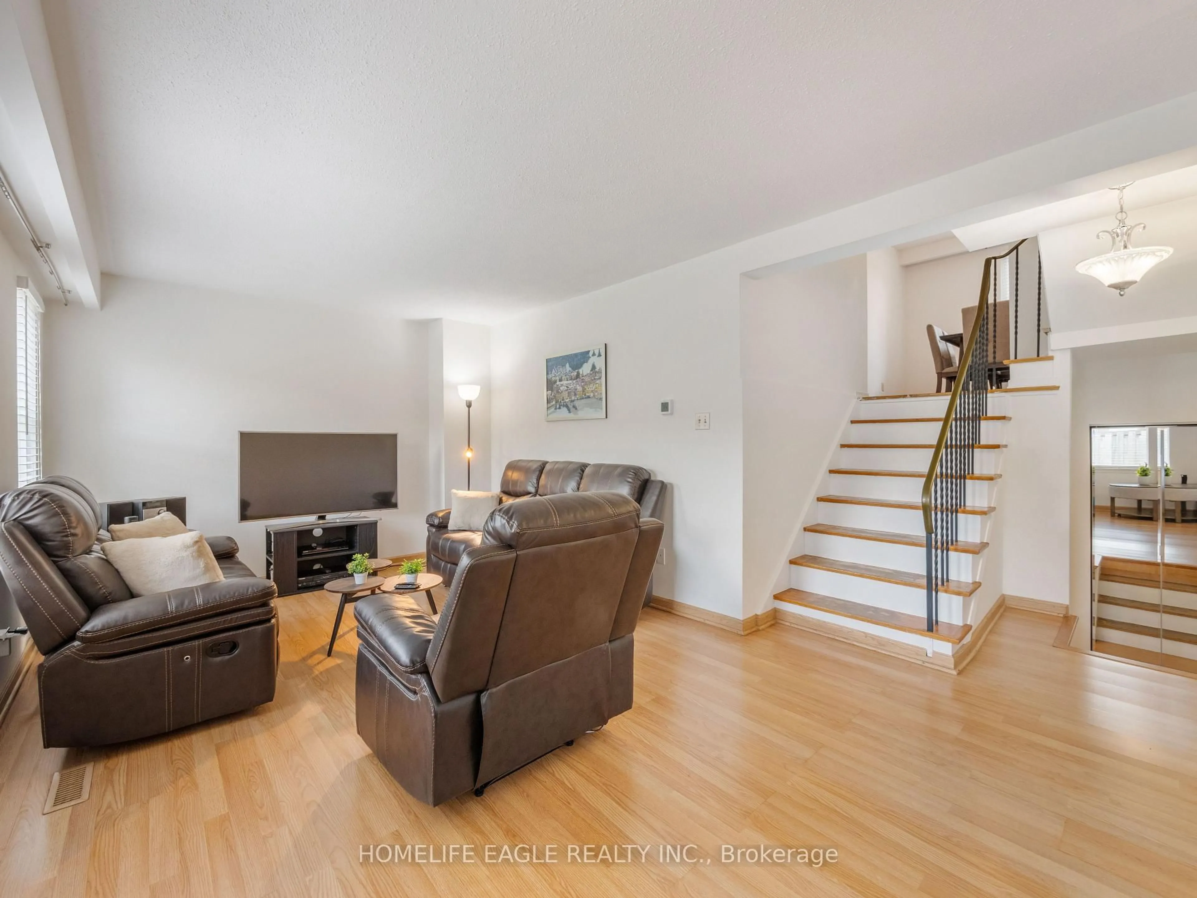 Living room with furniture, unknown for 7255 Dooley Dr #16, Mississauga Ontario L4T 2S7