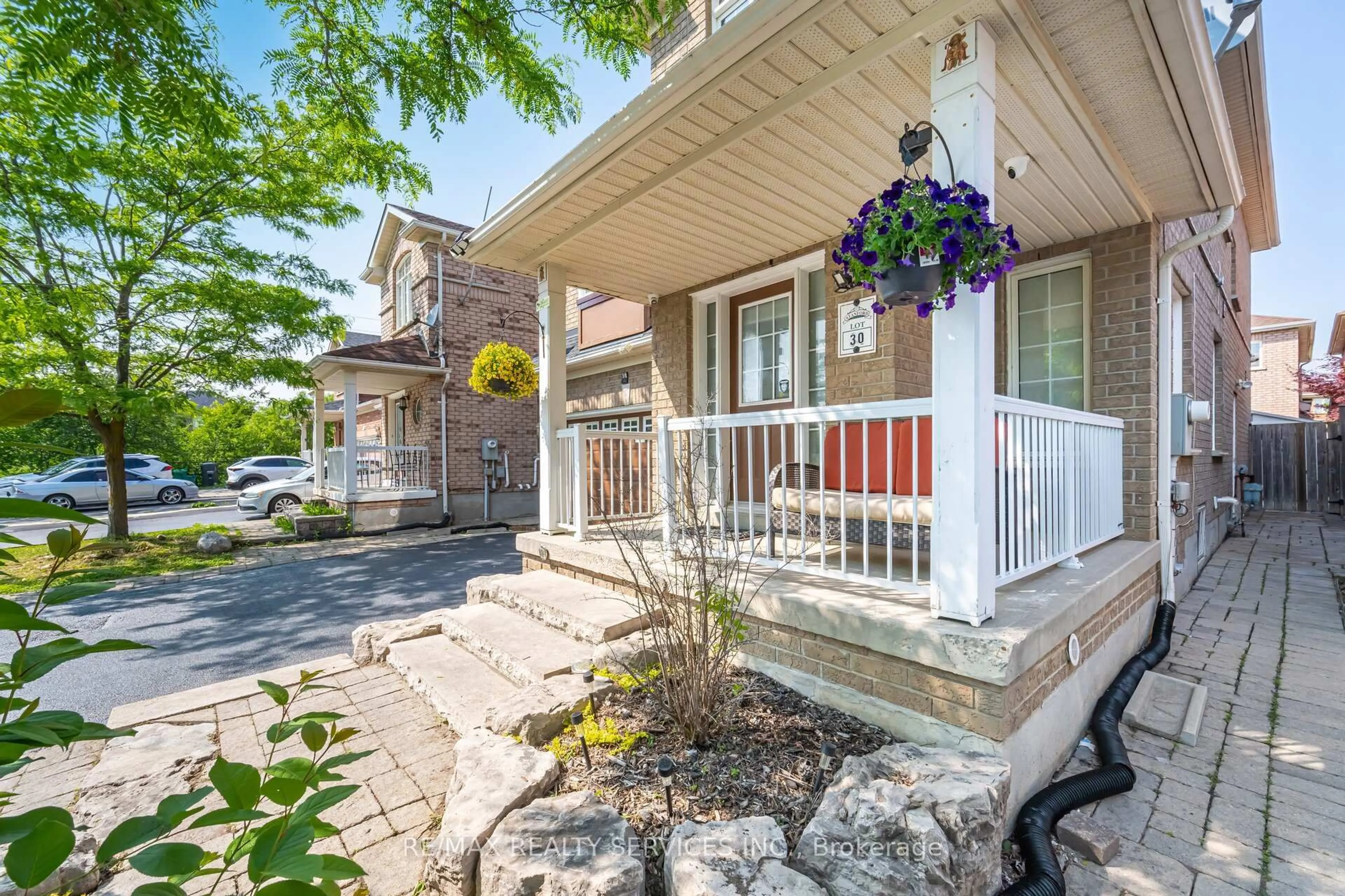 Patio, street for 30 Sams Cres, Brampton Ontario L7A 3R7