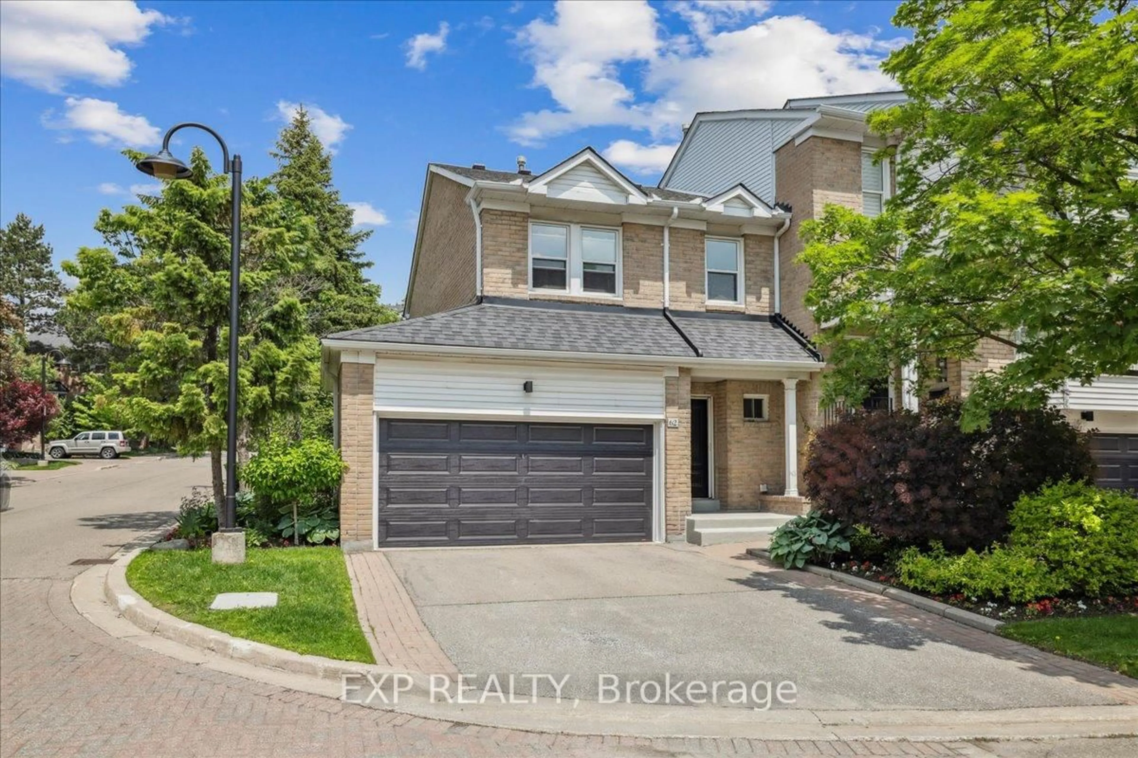 A pic from outside/outdoor area/front of a property/back of a property/a pic from drone, street for 62 Tamarack Circ, Toronto Ontario M9P 3T9