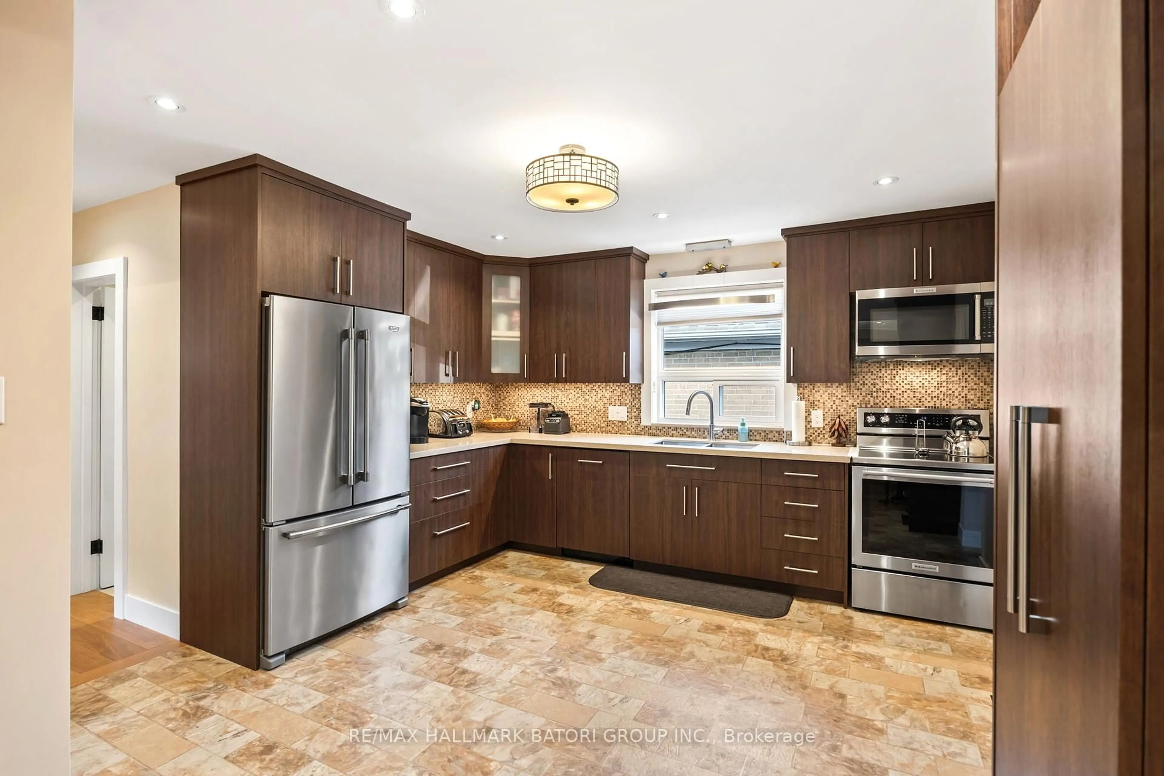 Unknown for 3 Rosefair Cres, Toronto Ontario M9W 3B1