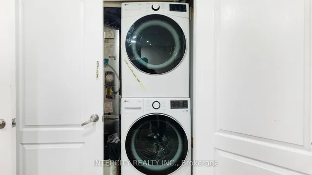 Additional image 44 of 72 Campwood Cres