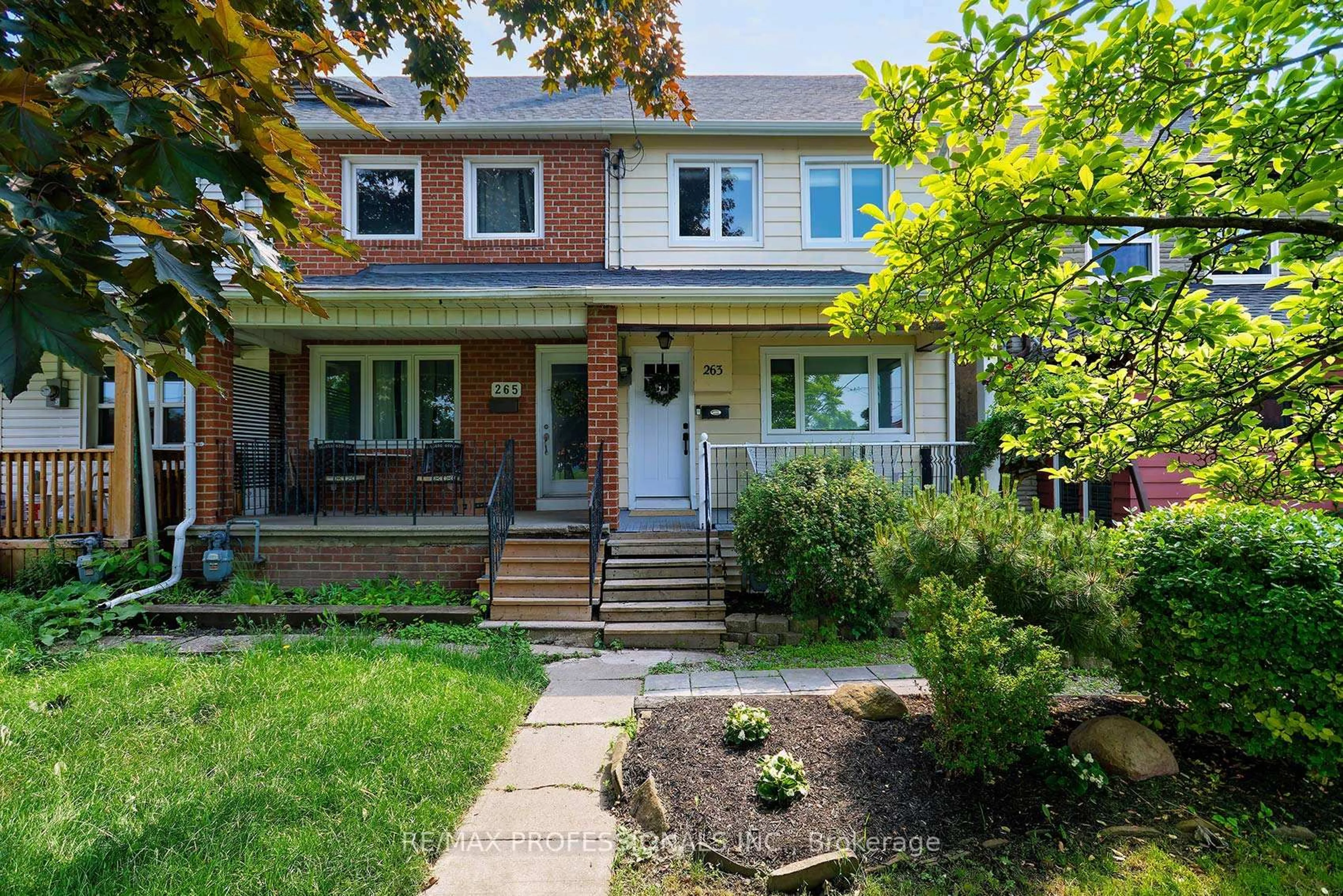 Home with brick exterior material, street for 263 Sixth St, Toronto Ontario M8V 3A8